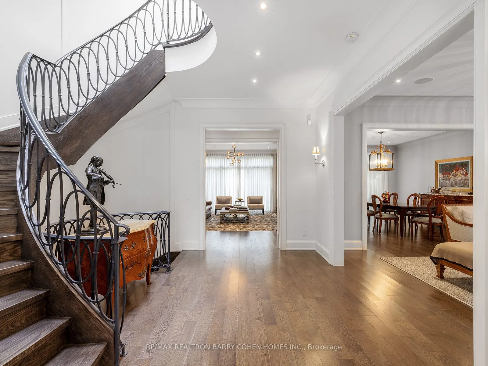 125 Sandringham Drive