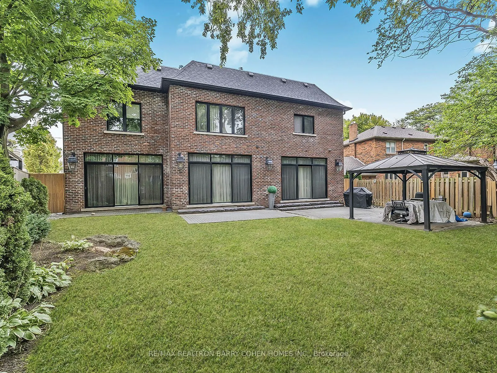 125 Sandringham Drive