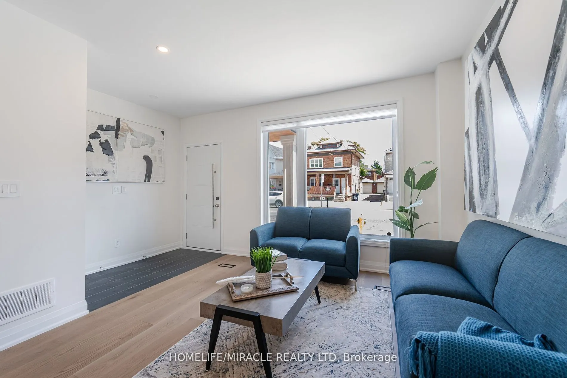 388 Oakwood Avenue