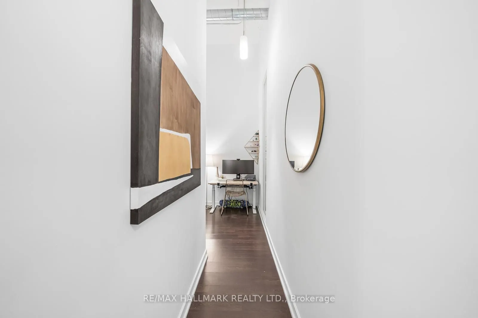 380 Macpherson Avenue, #211