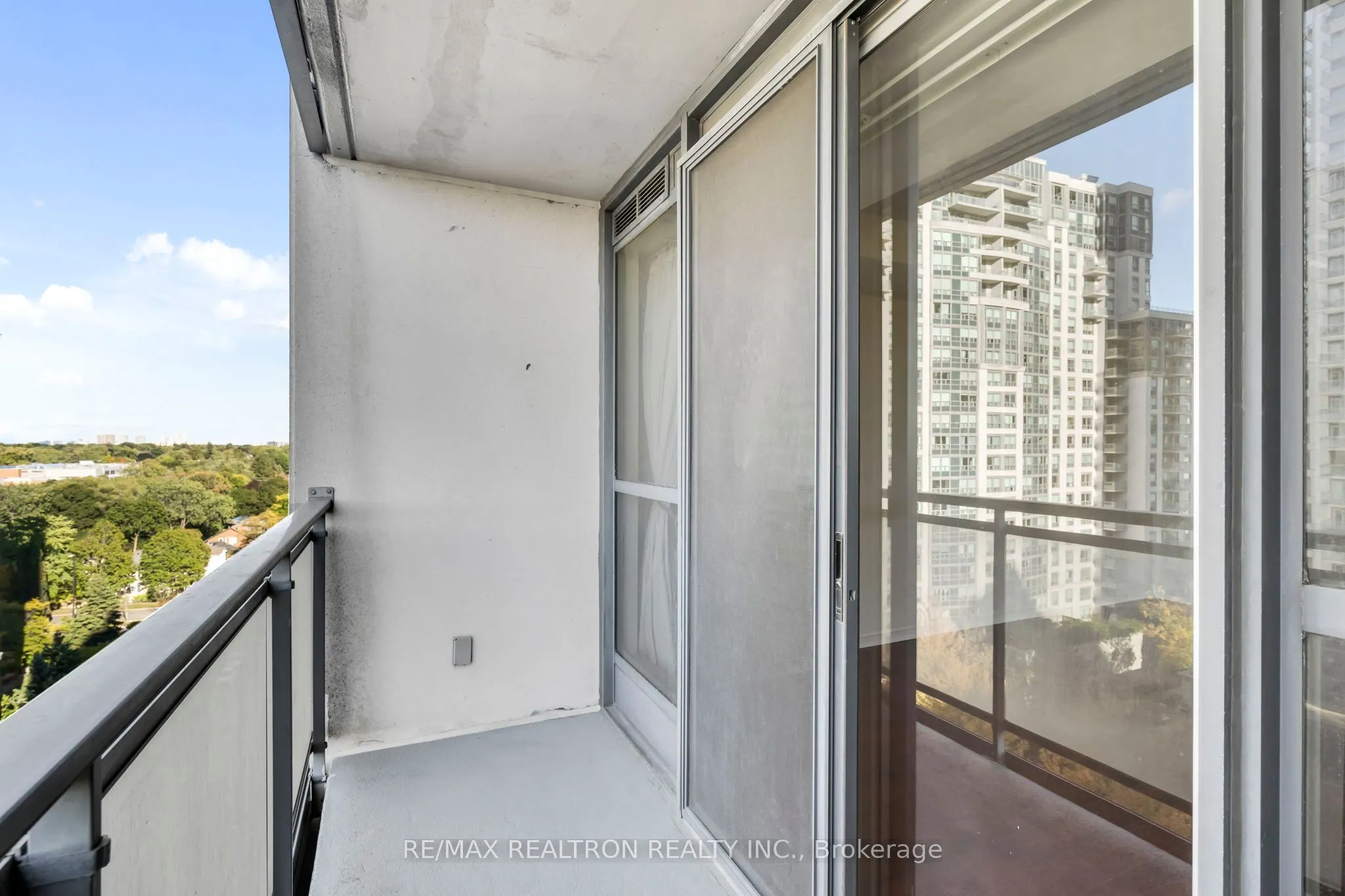 18 Hollywood Avenue, #1108