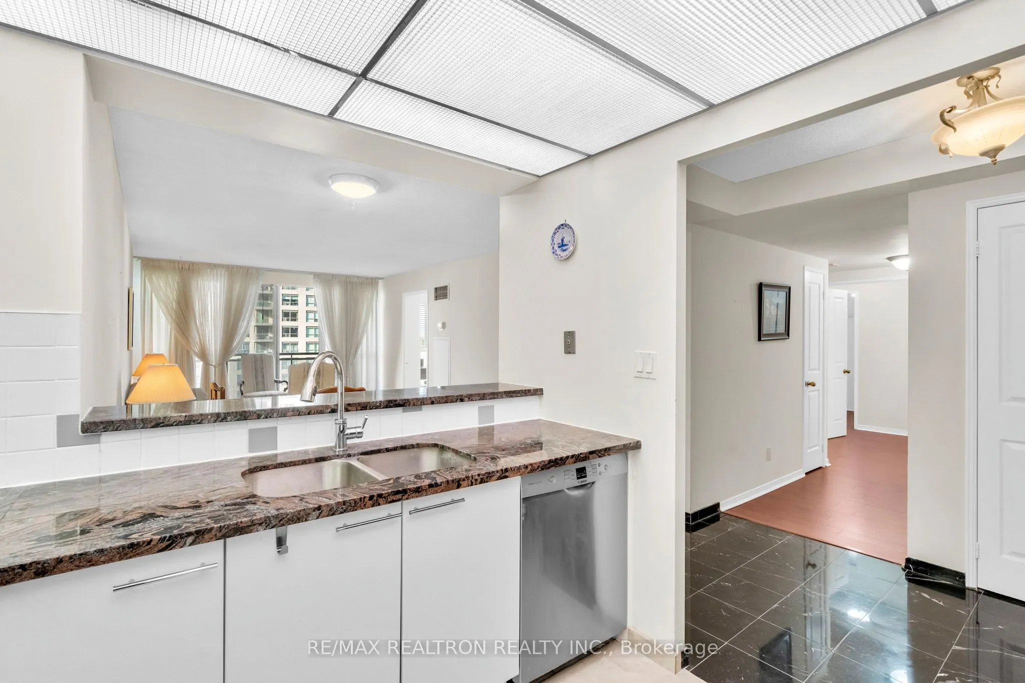 18 Hollywood Avenue, #1108