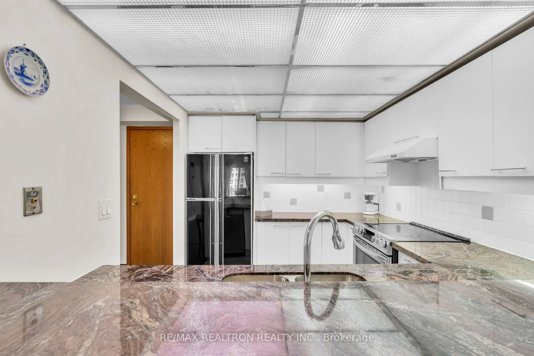18 Hollywood Avenue, #1108
