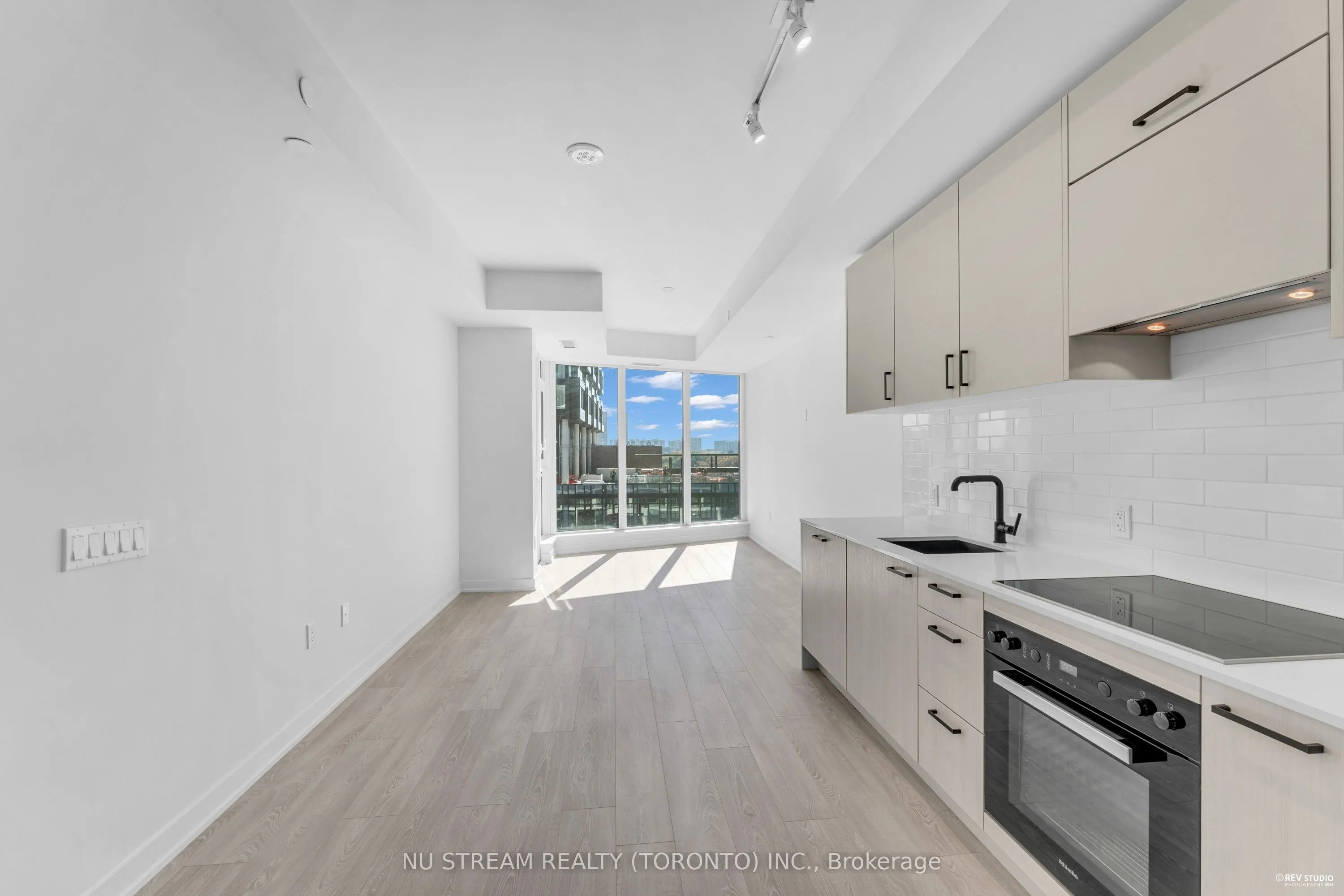 1 Kyle Lowry Road, #503