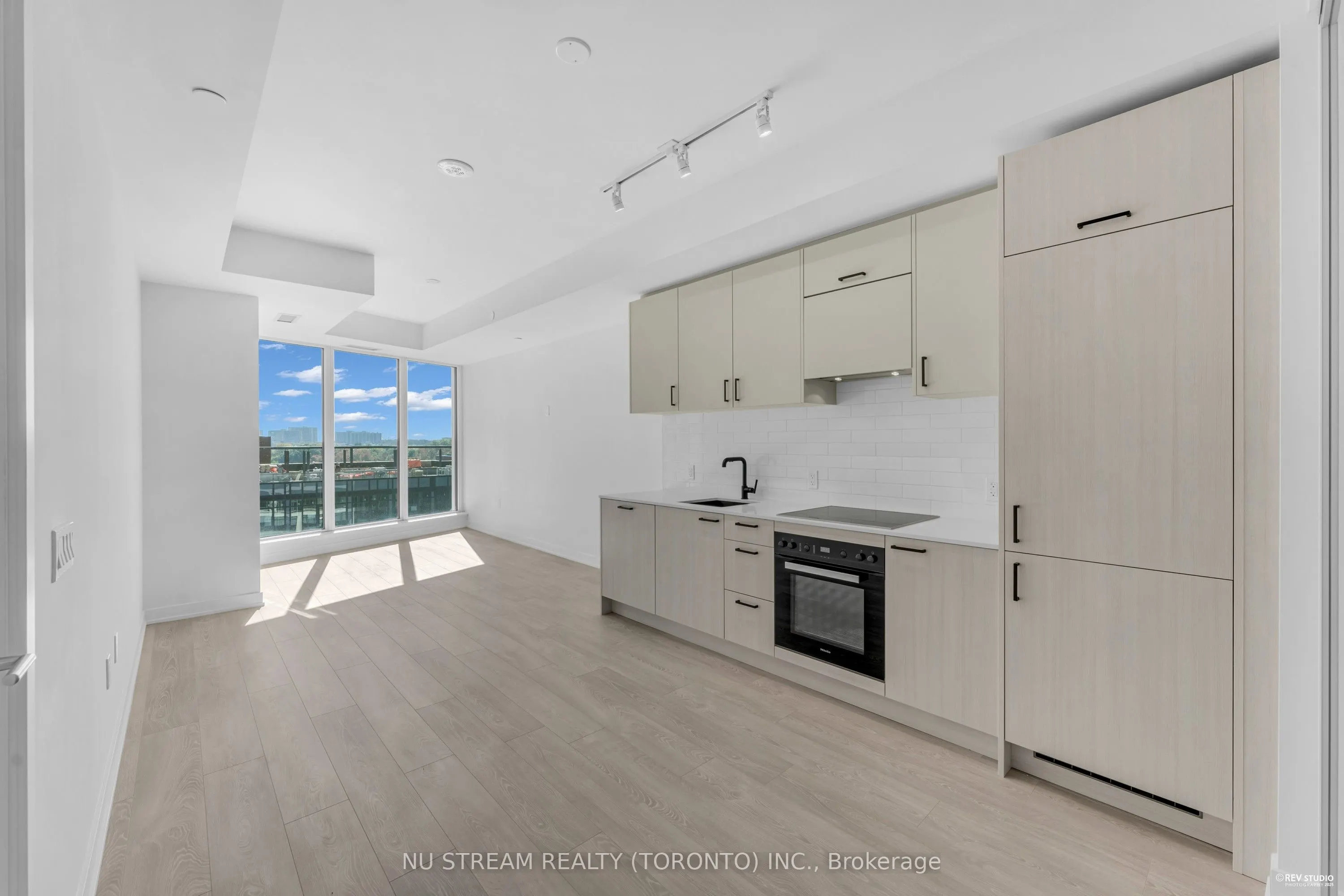 1 Kyle Lowry Road, #503