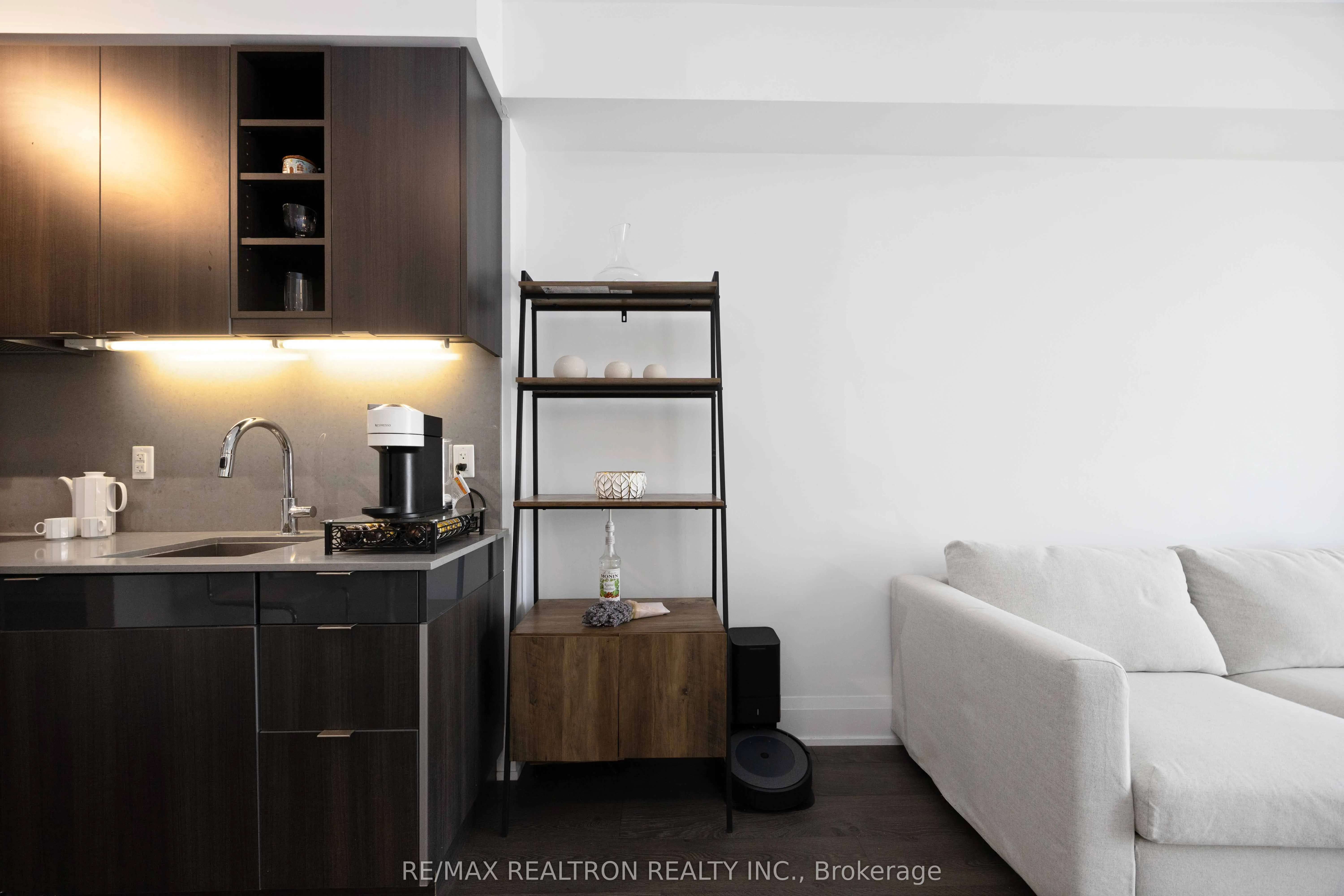101 Erskine Avenue, #1312