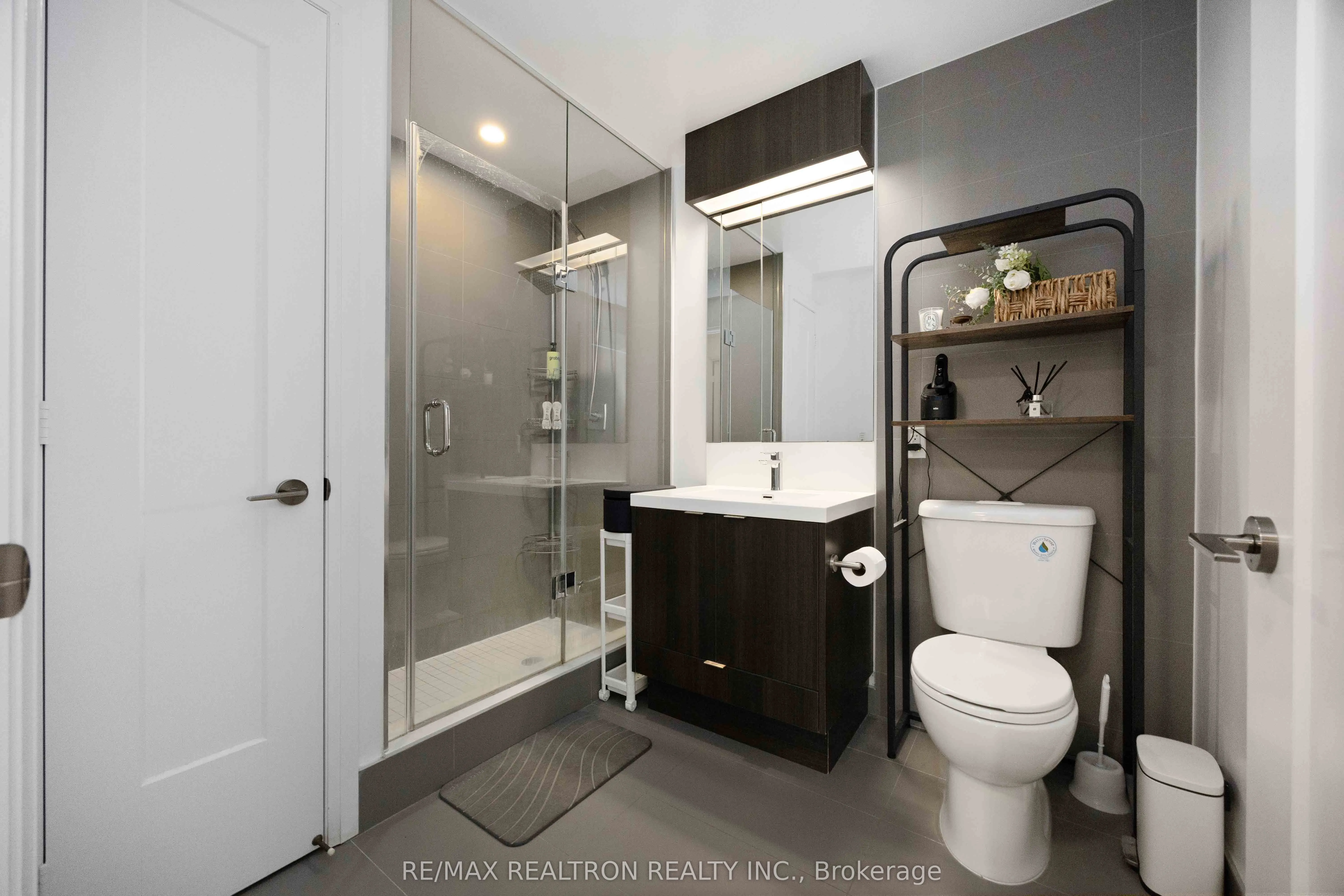 101 Erskine Avenue, #1312