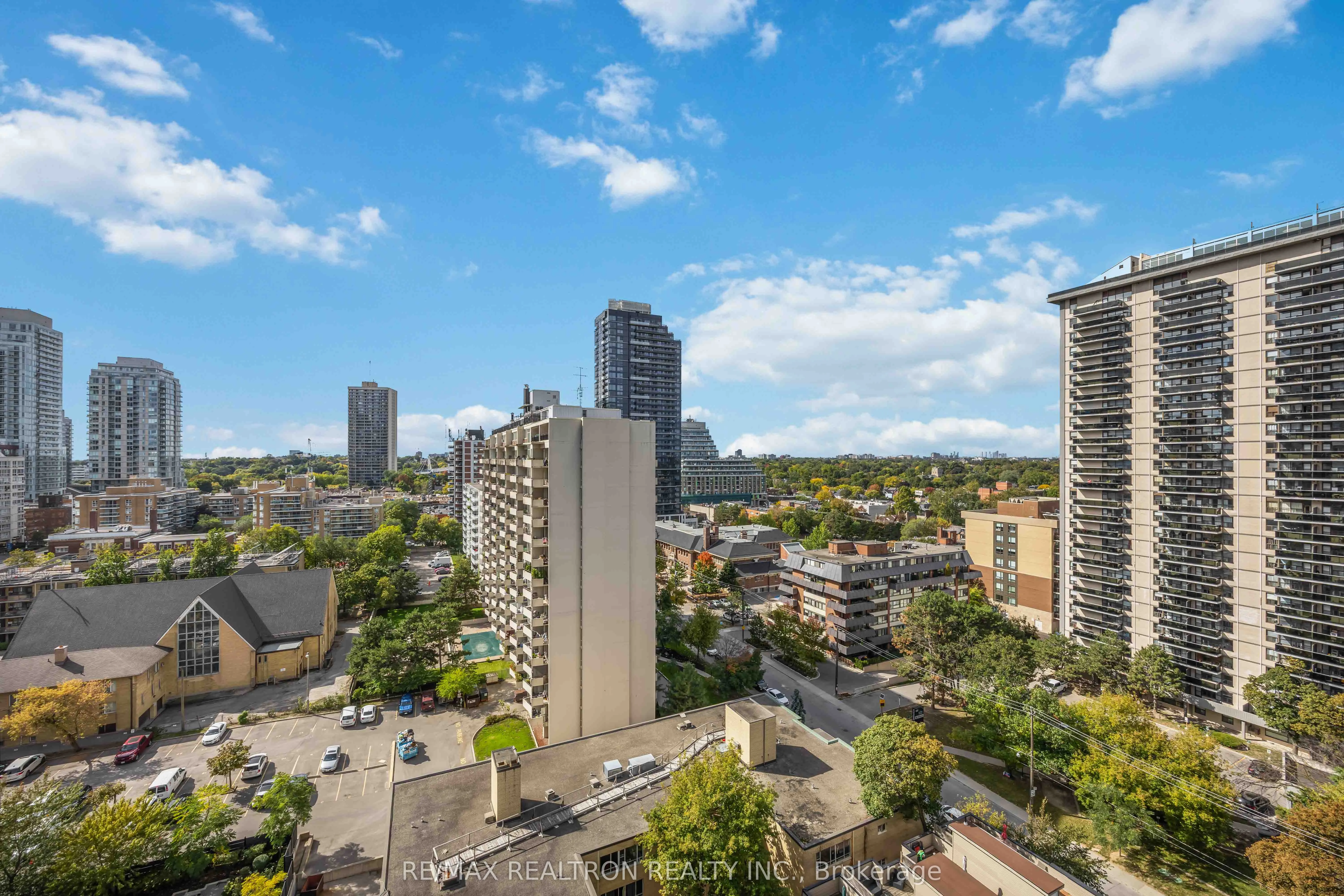 101 Erskine Avenue, #1312