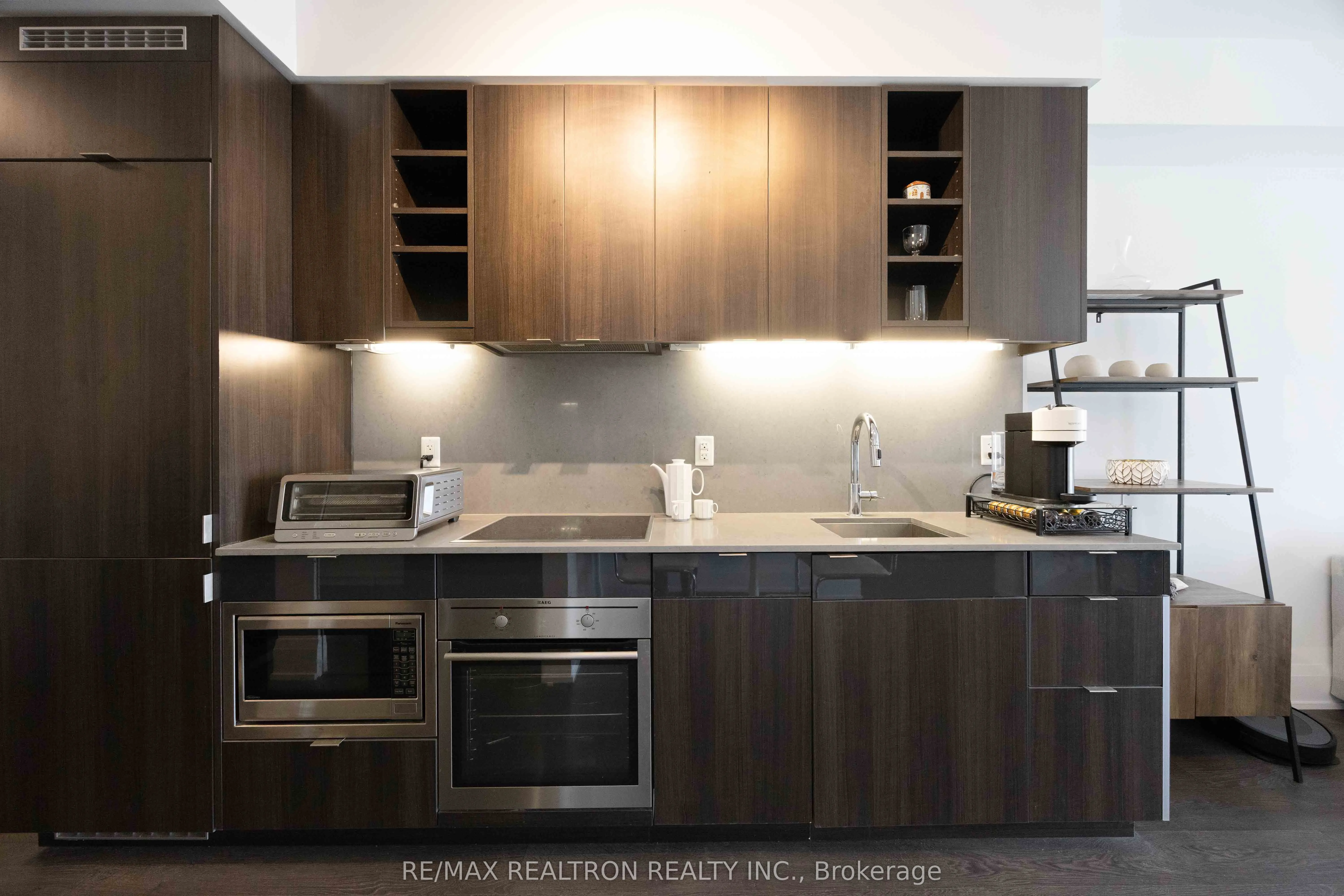 101 Erskine Avenue, #1312