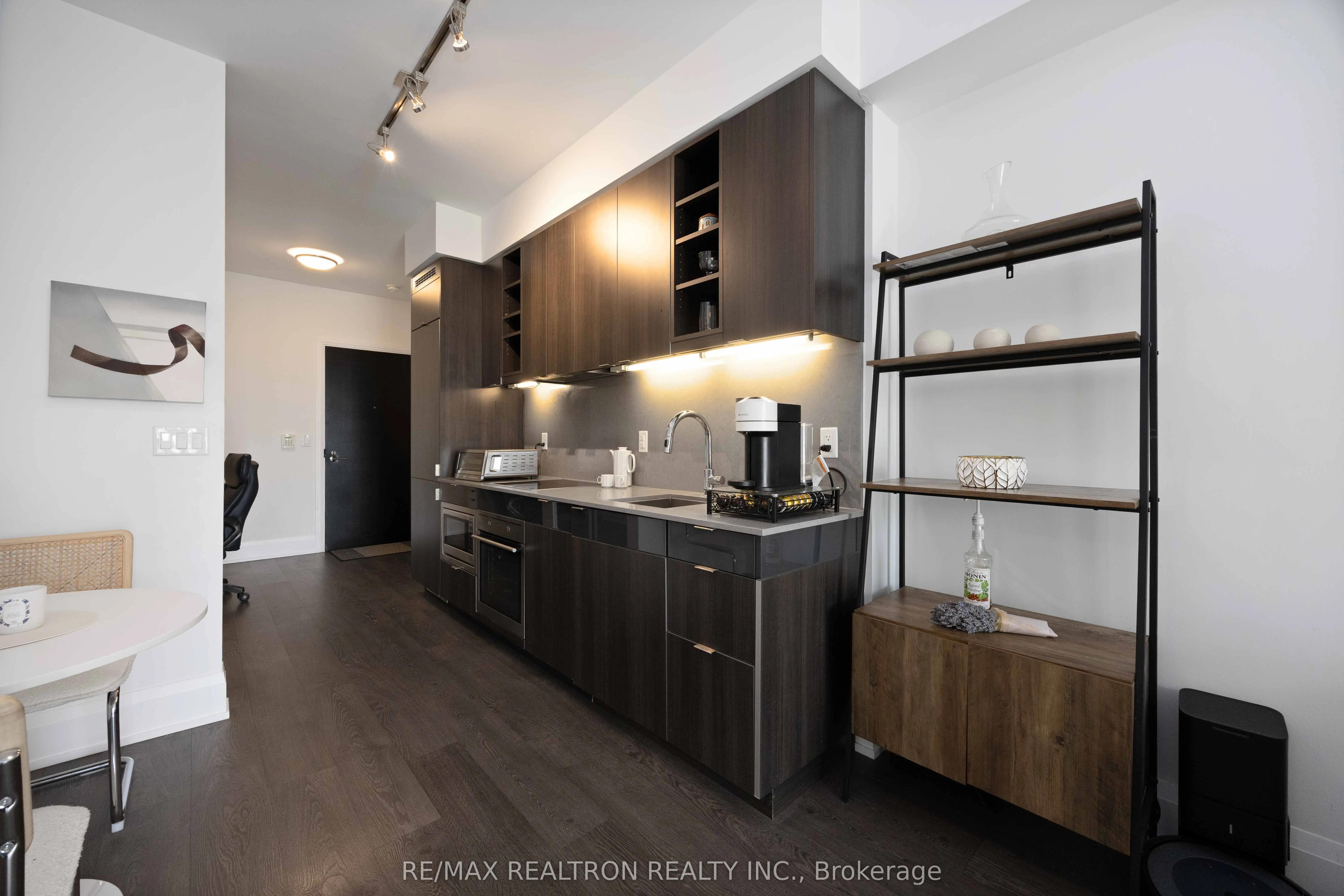 101 Erskine Avenue, #1312