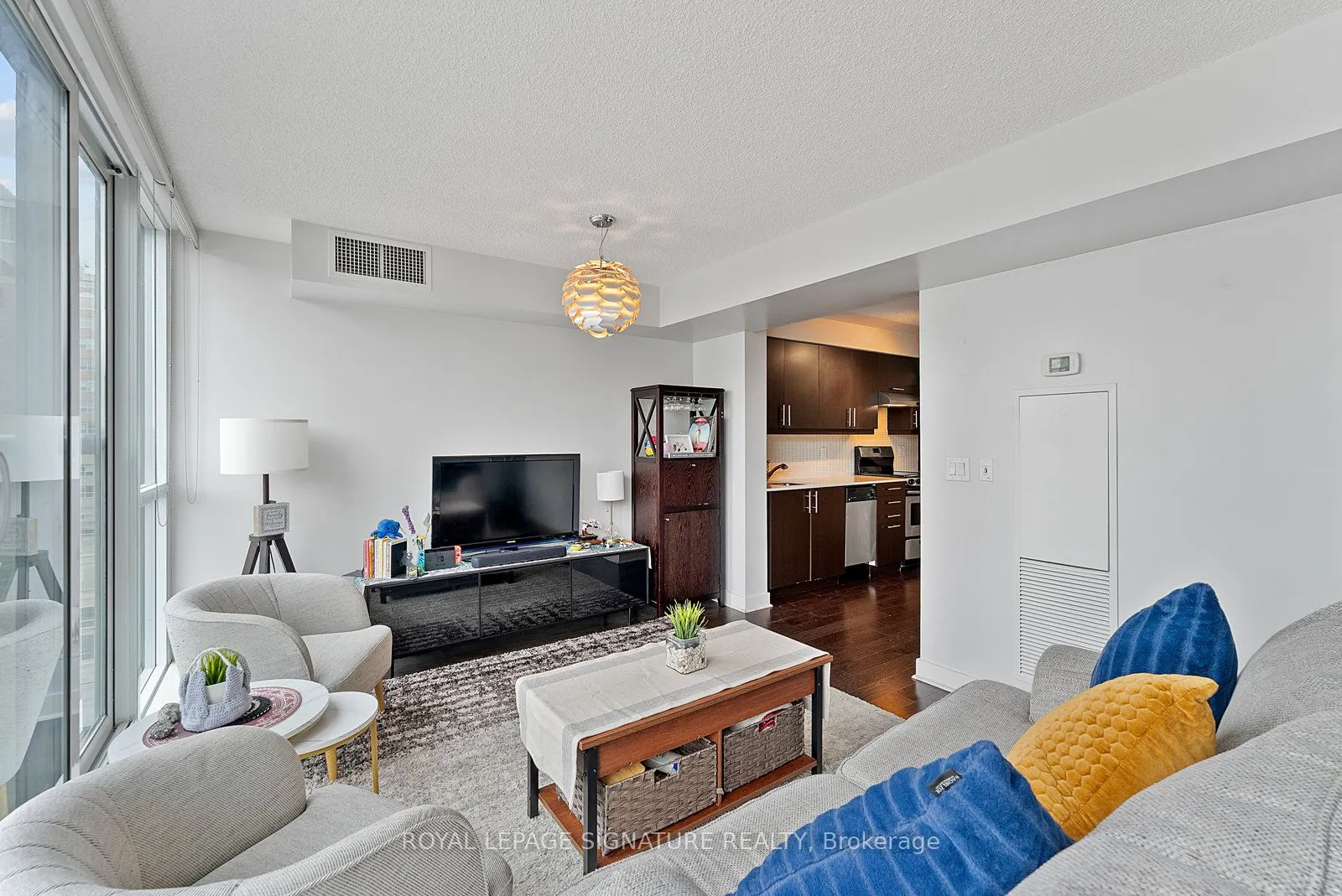 320 Richmond Street E, #718