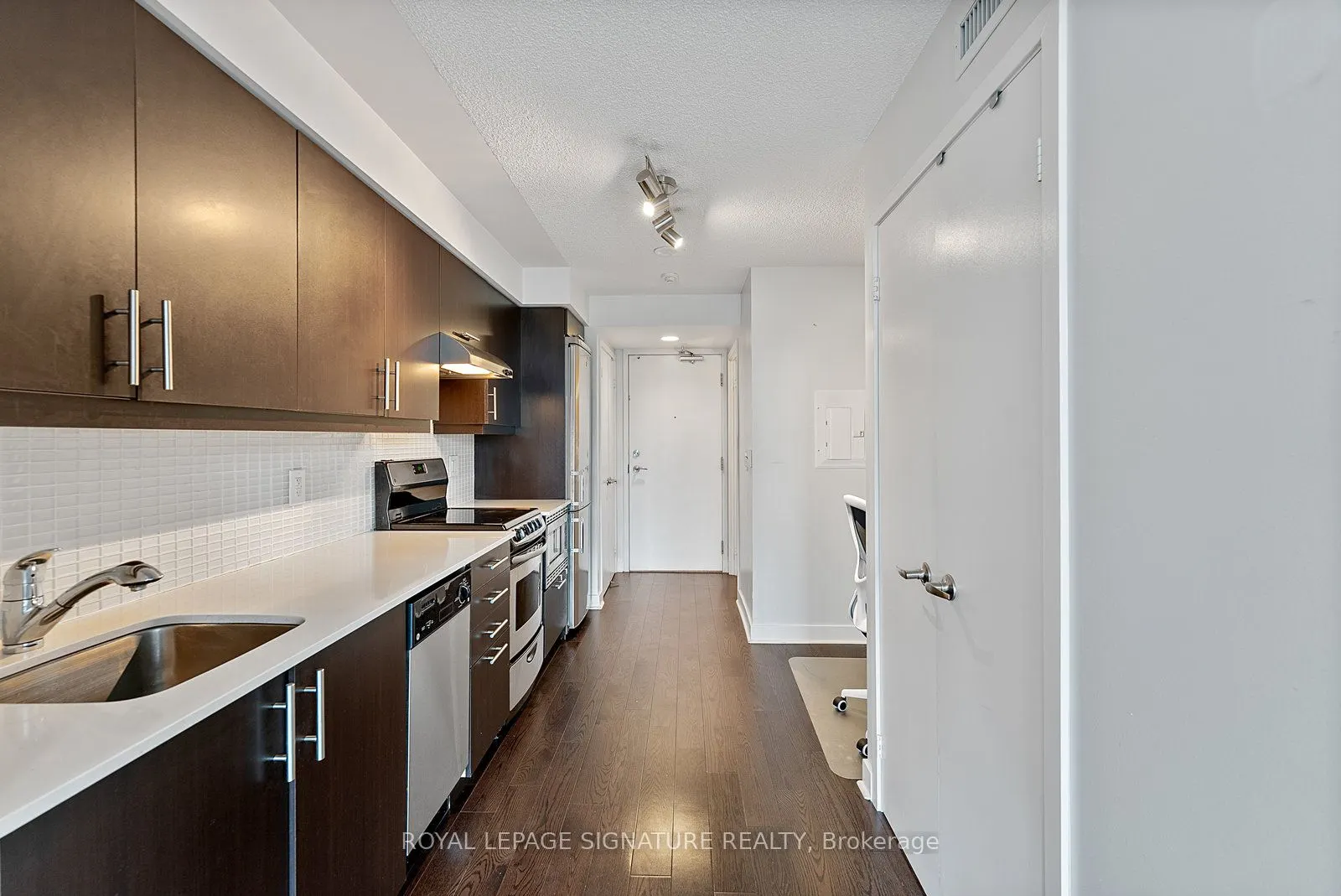 320 Richmond Street E, #718