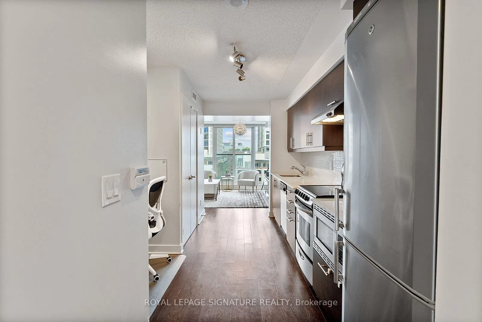 320 Richmond Street E, #718