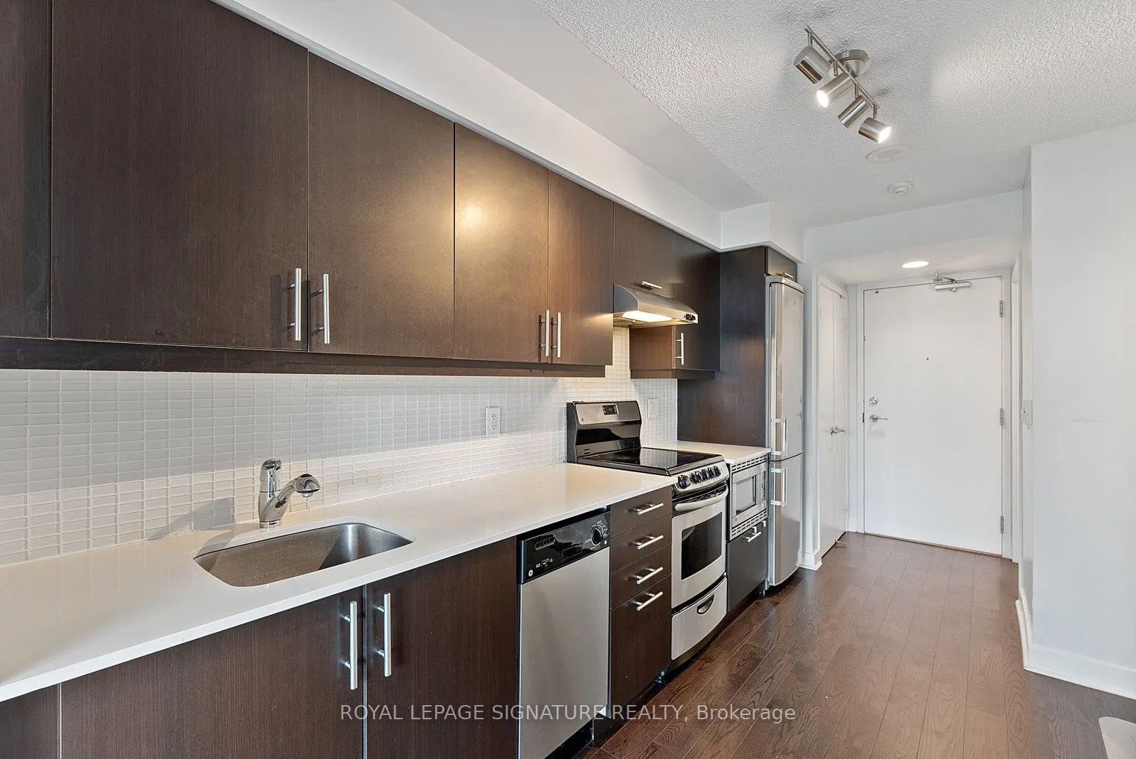 320 Richmond Street E, #718