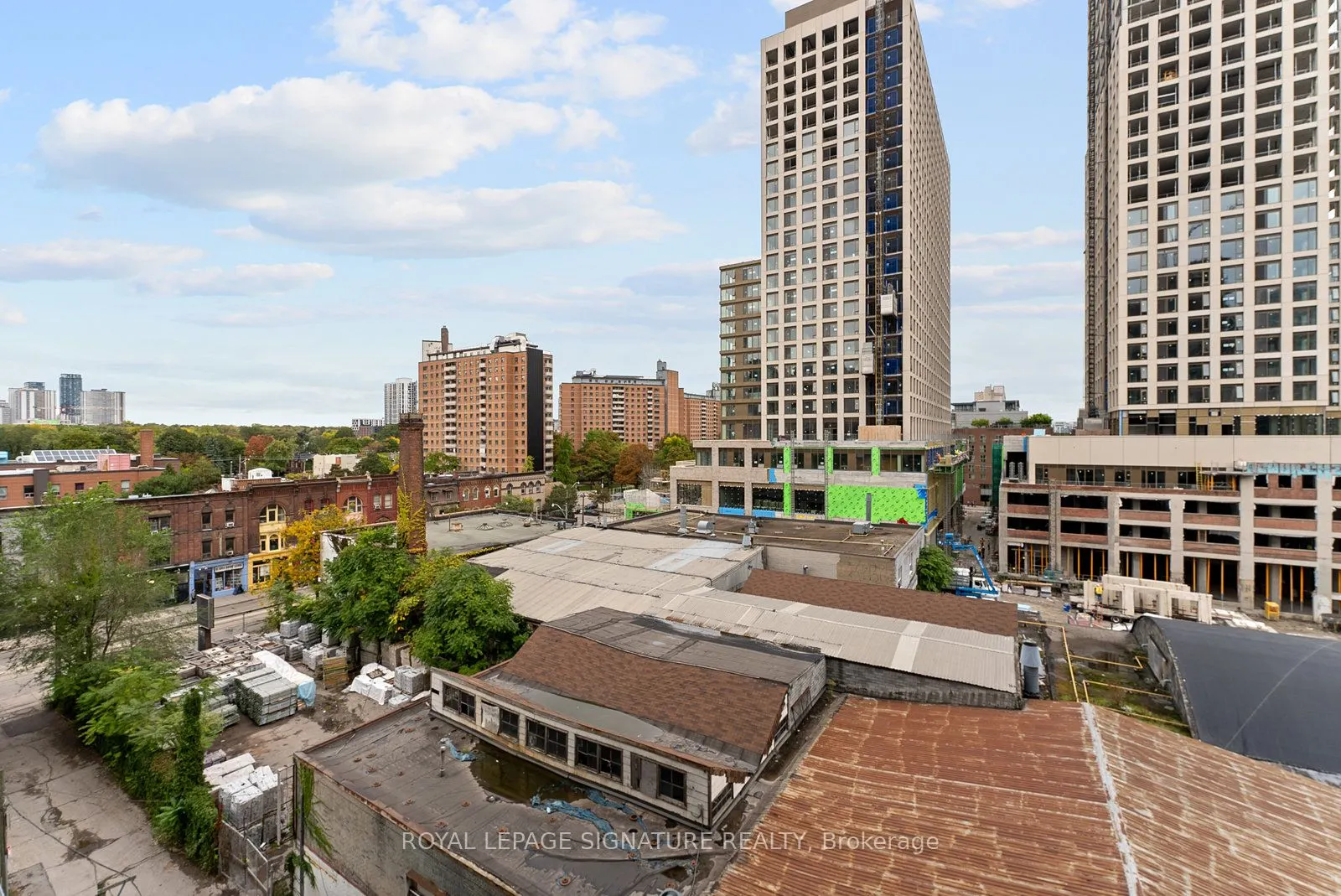 320 Richmond Street E, #718