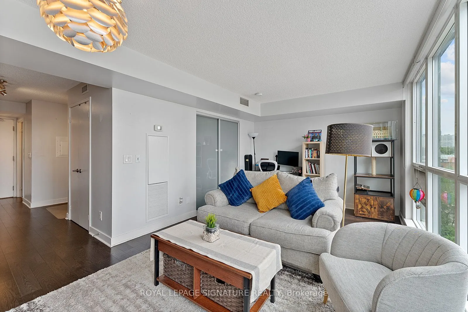 320 Richmond Street E, #718