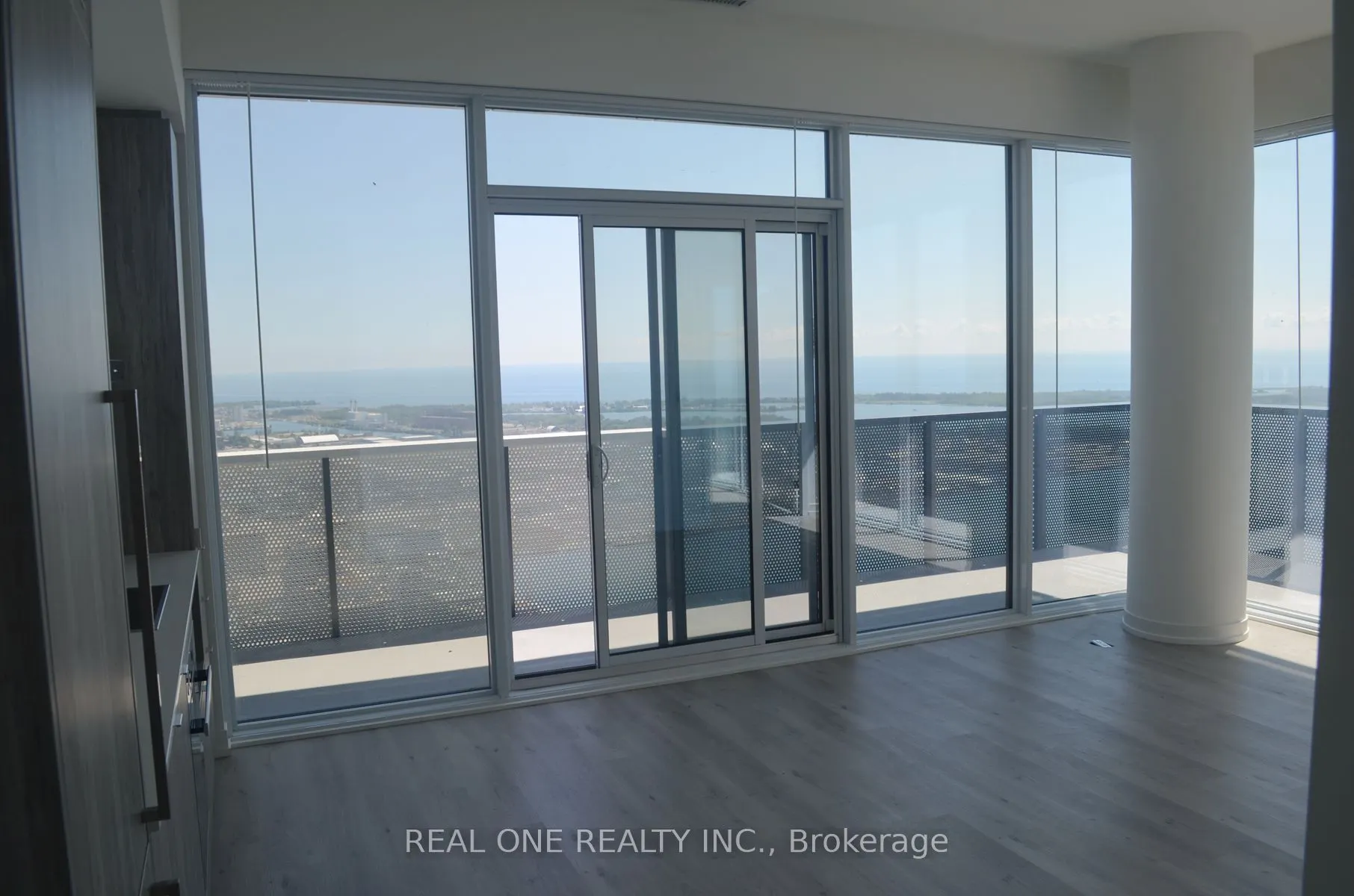 138 Downes Street, #6906