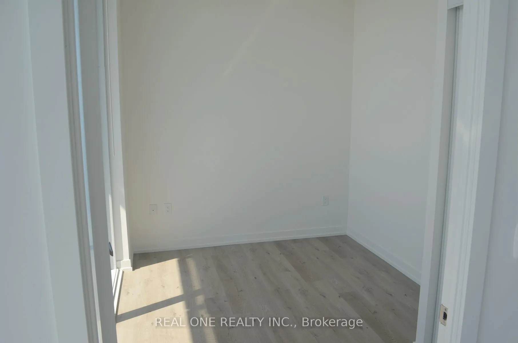 138 Downes Street, #6906