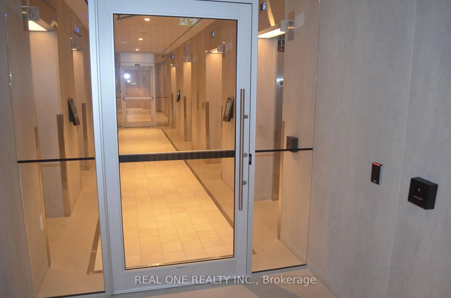 138 Downes Street, #6906