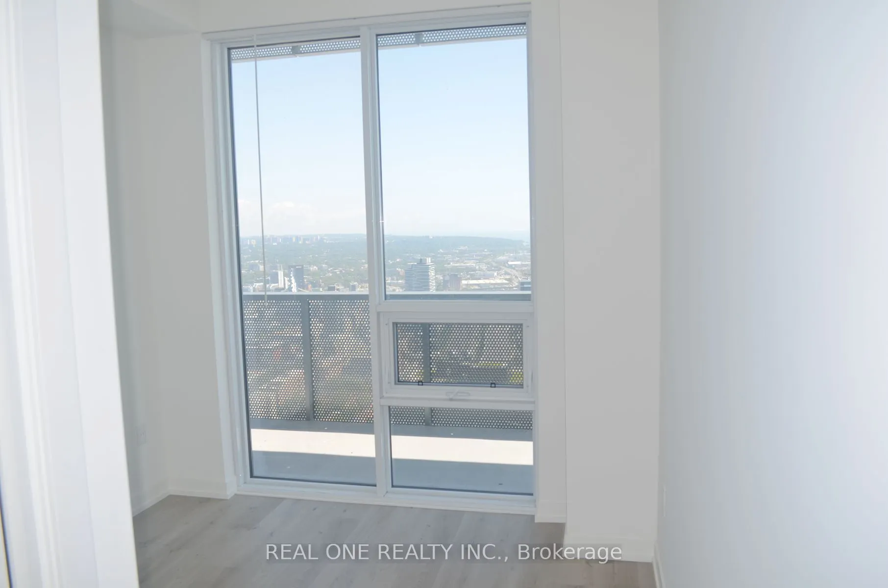 138 Downes Street, #6906