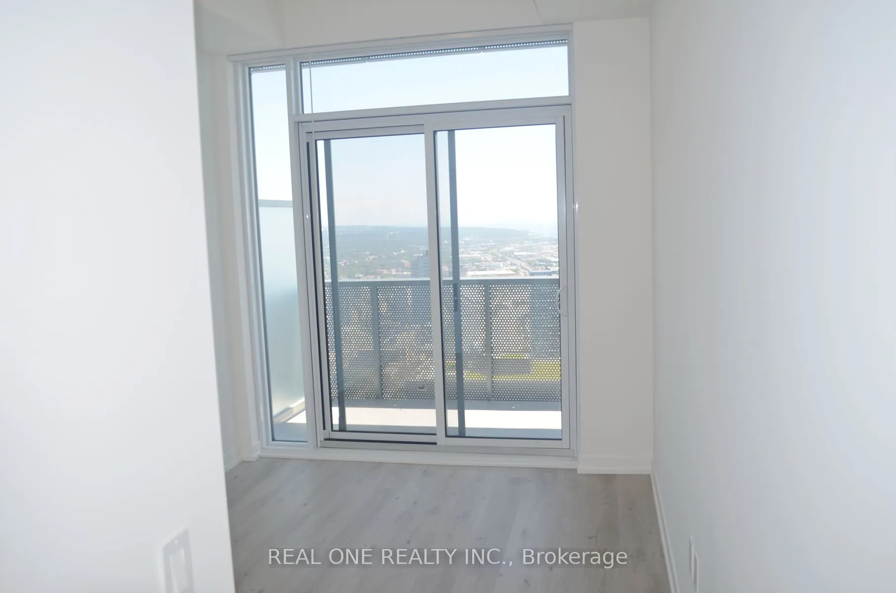 138 Downes Street, #6906