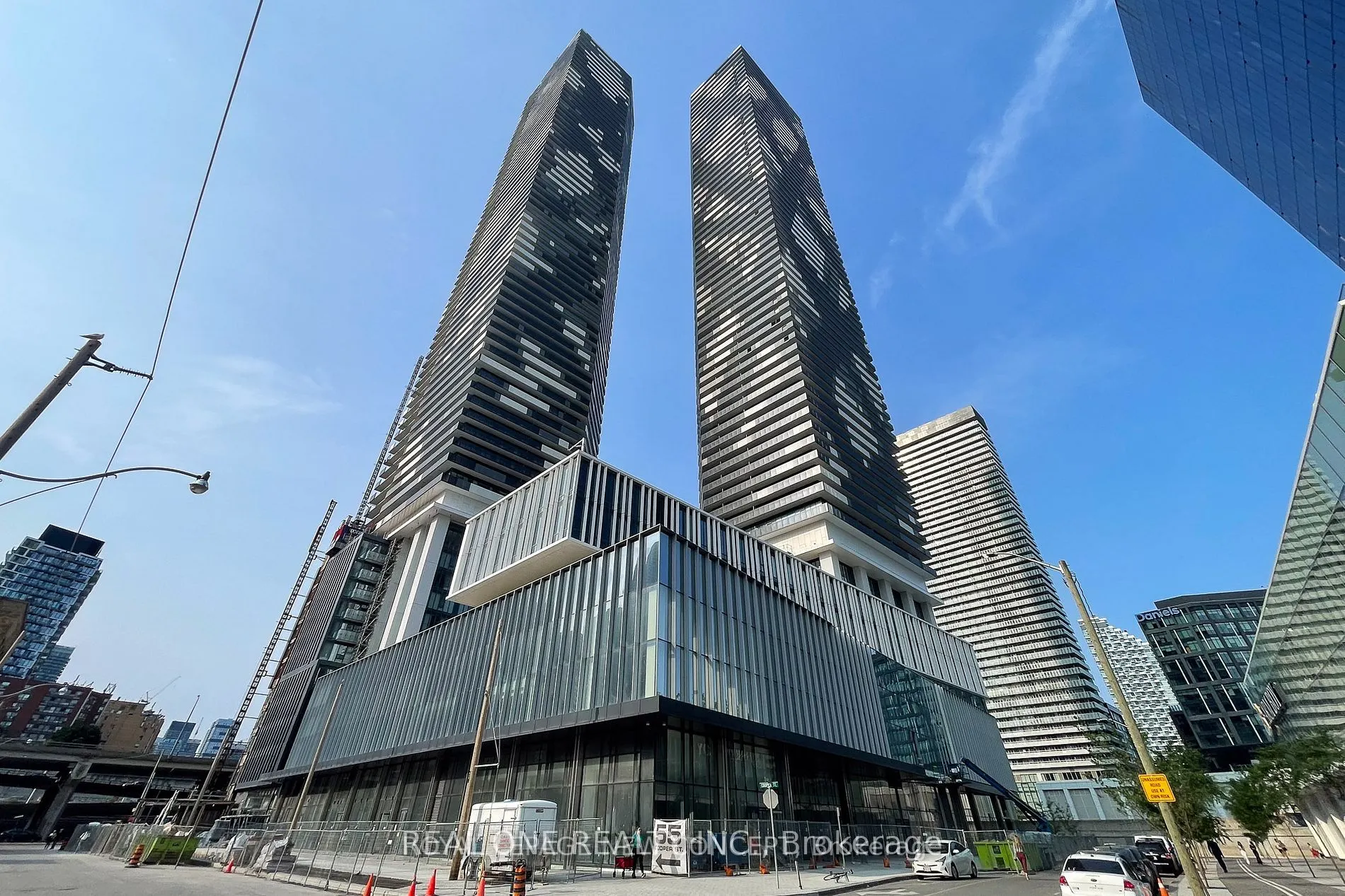 138 Downes Street, #6906