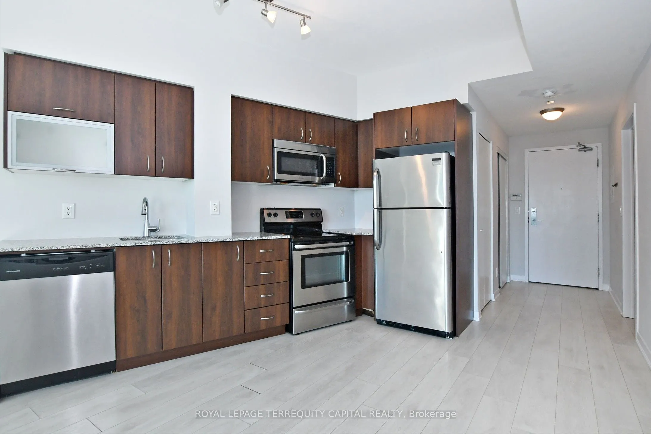 150 East Liberty Street, #709