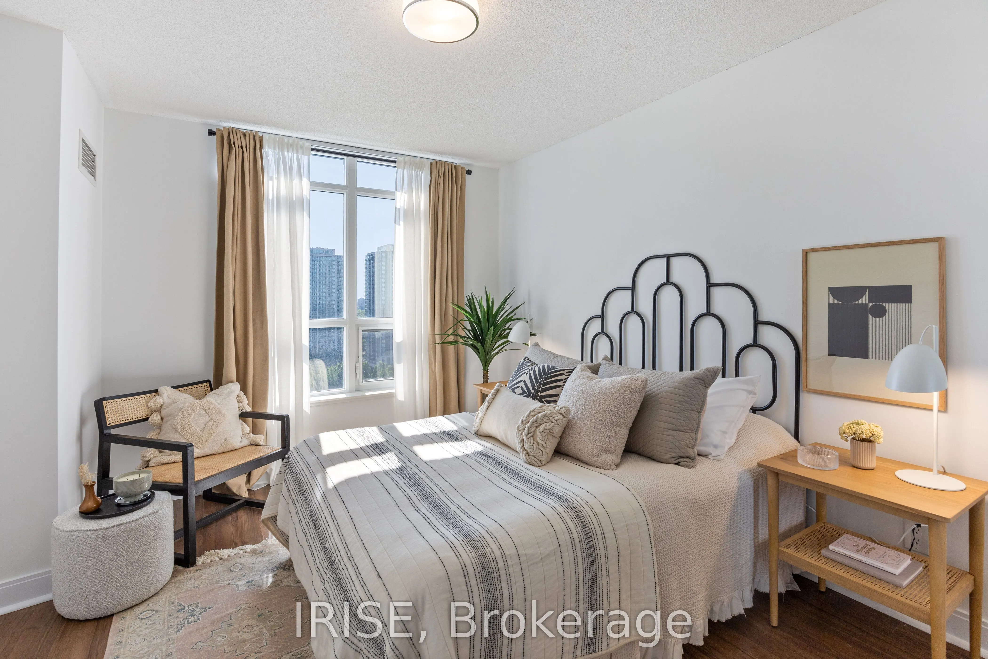 105 Harrison Garden Boulevard, #616