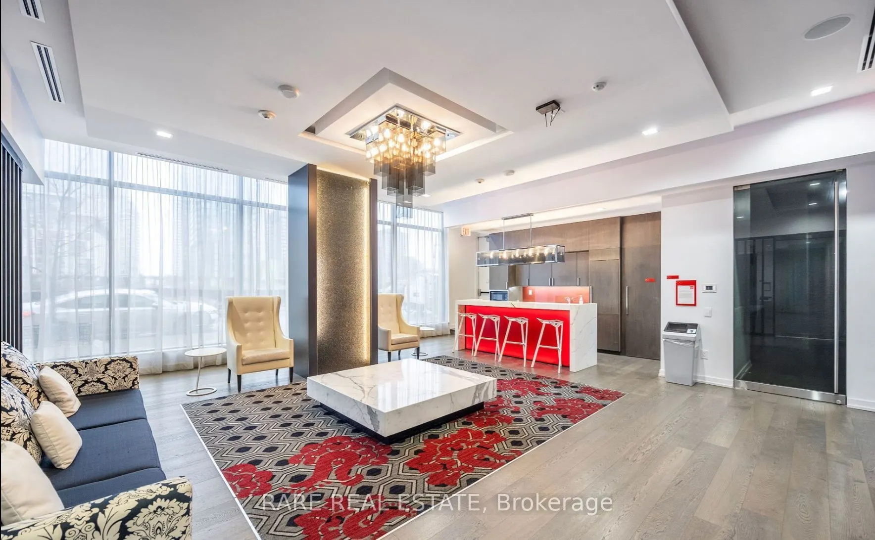 560 Front Street W, #925