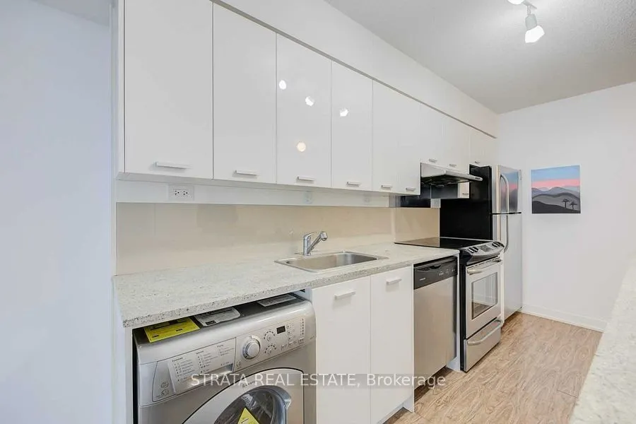 19 Singer Court, #512