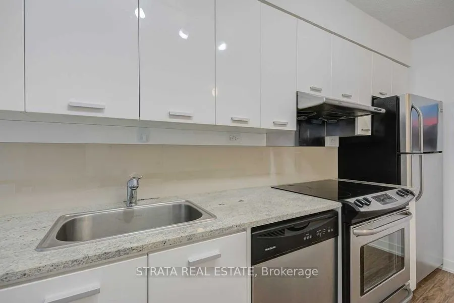 19 Singer Court, #512