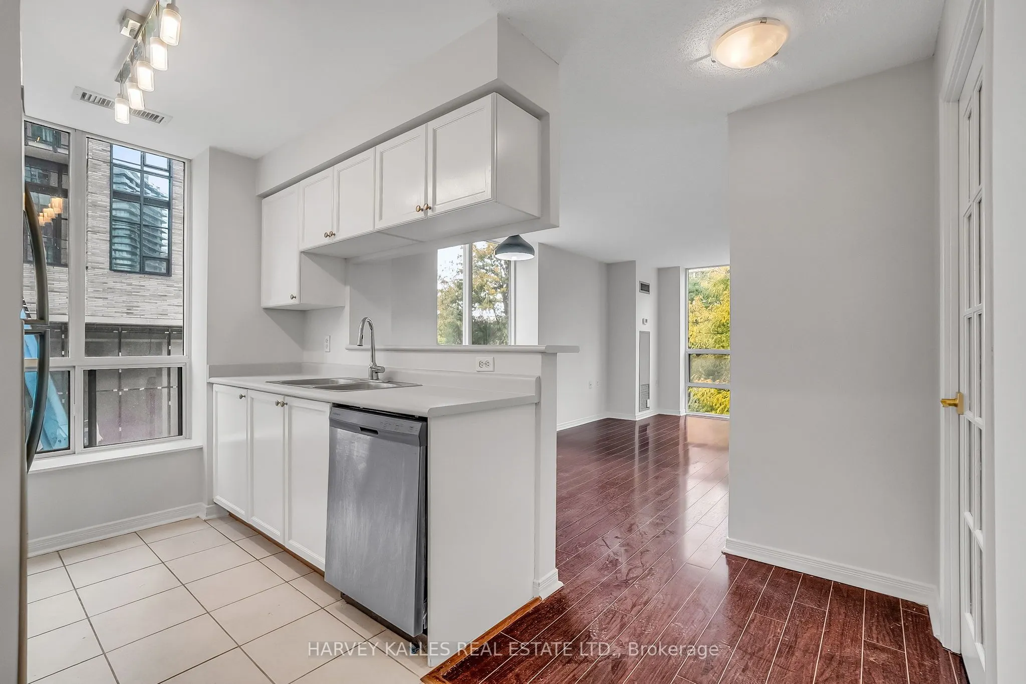 28 Olive Avenue, #202
