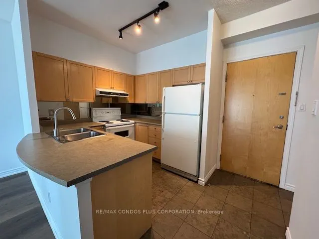 600 Queens Quay W, #Sph23