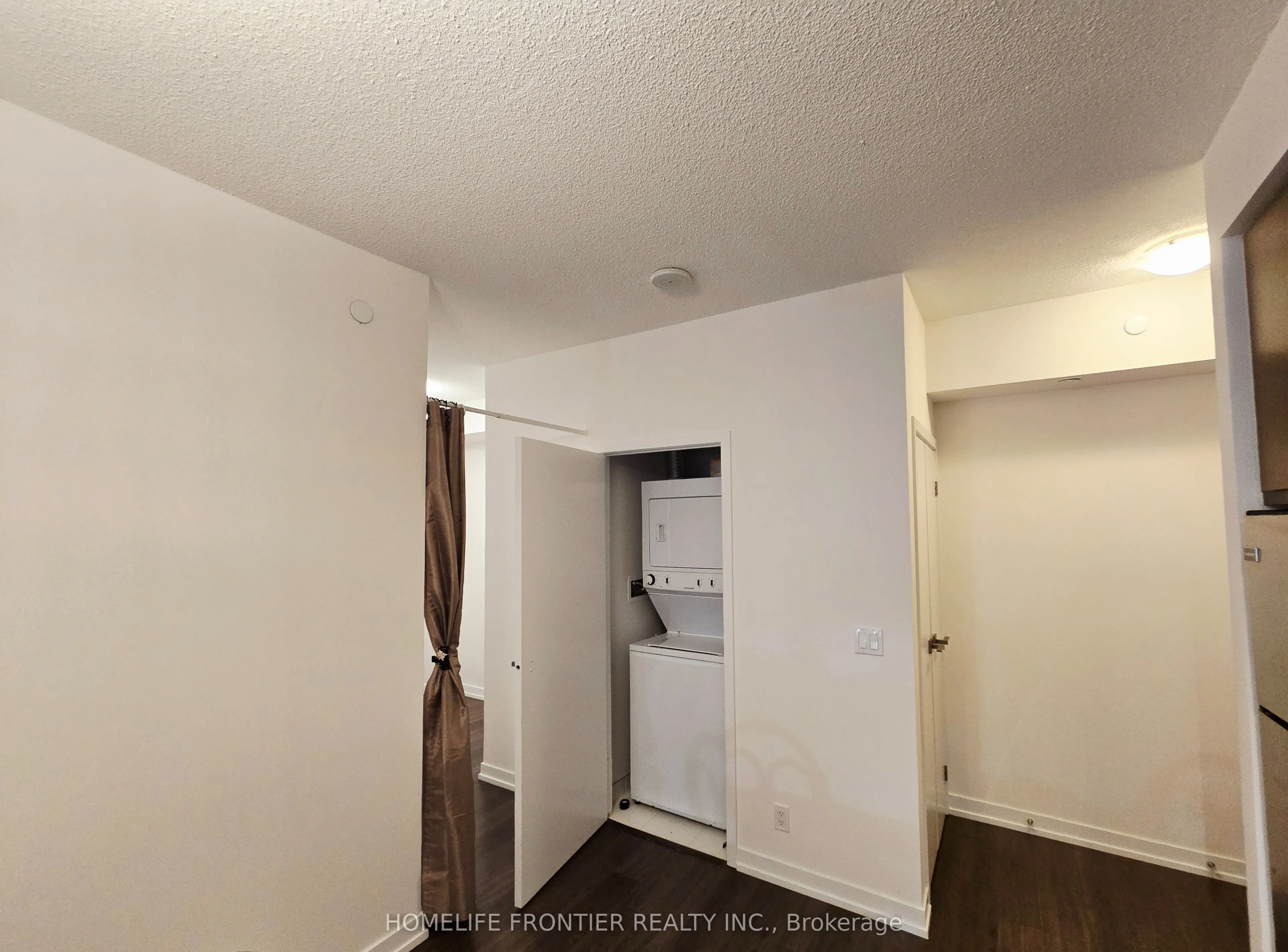 98 Lillian Street, #16