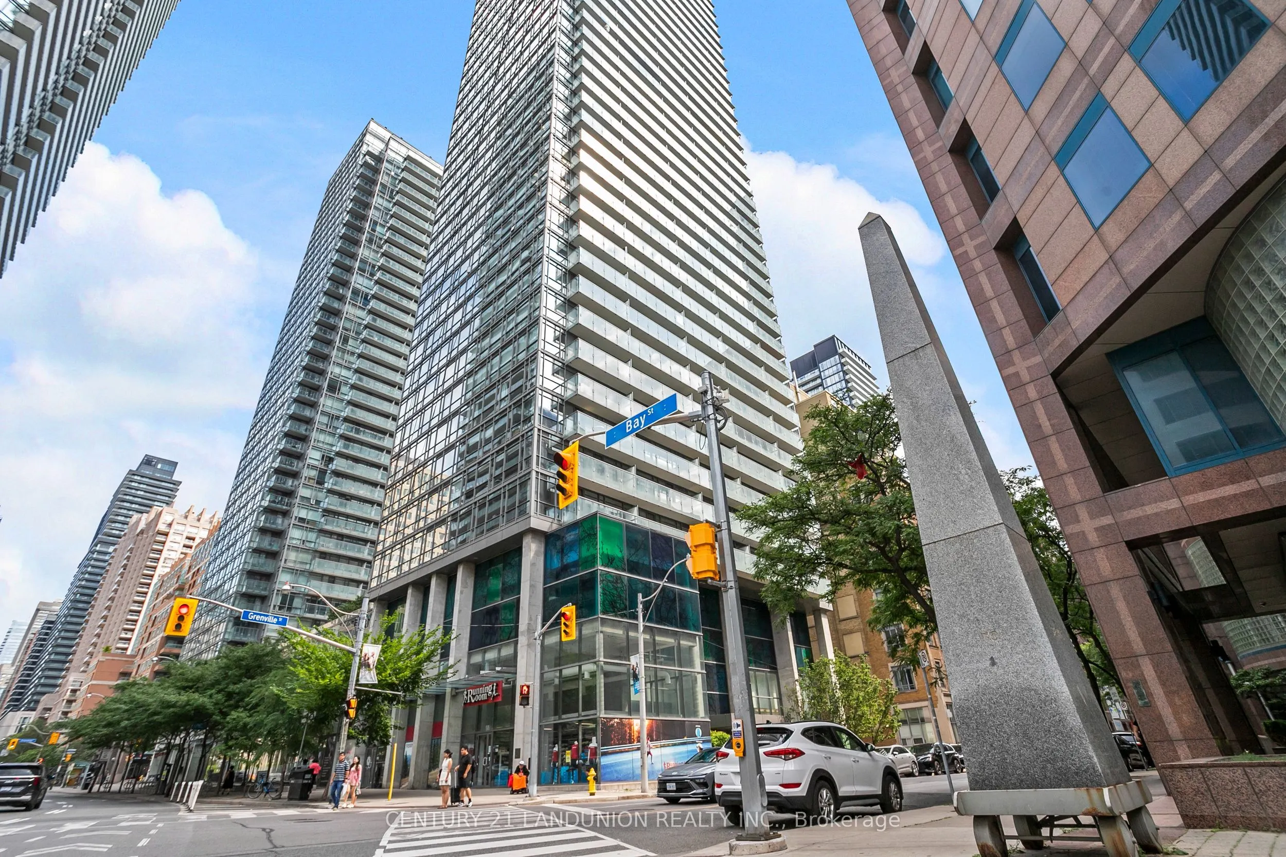 38 Grenville Street, #2801