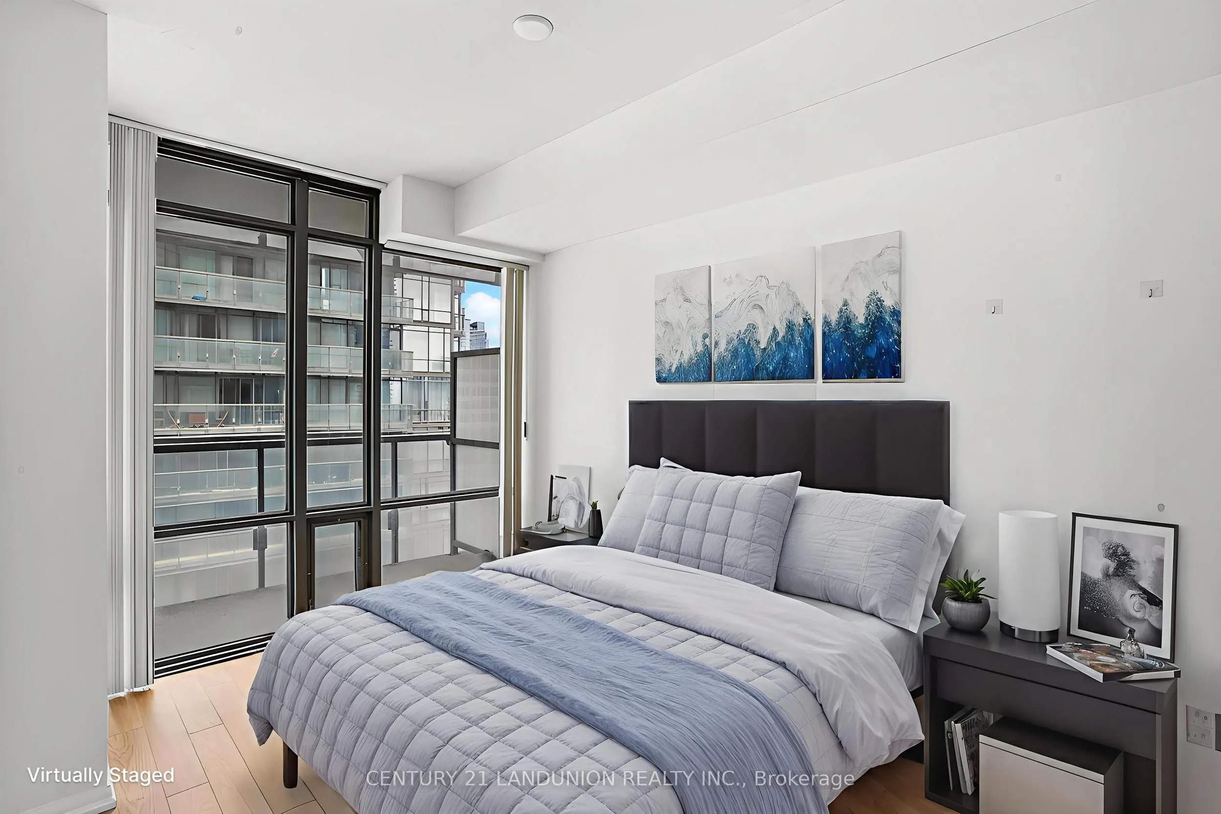 38 Grenville Street, #2801
