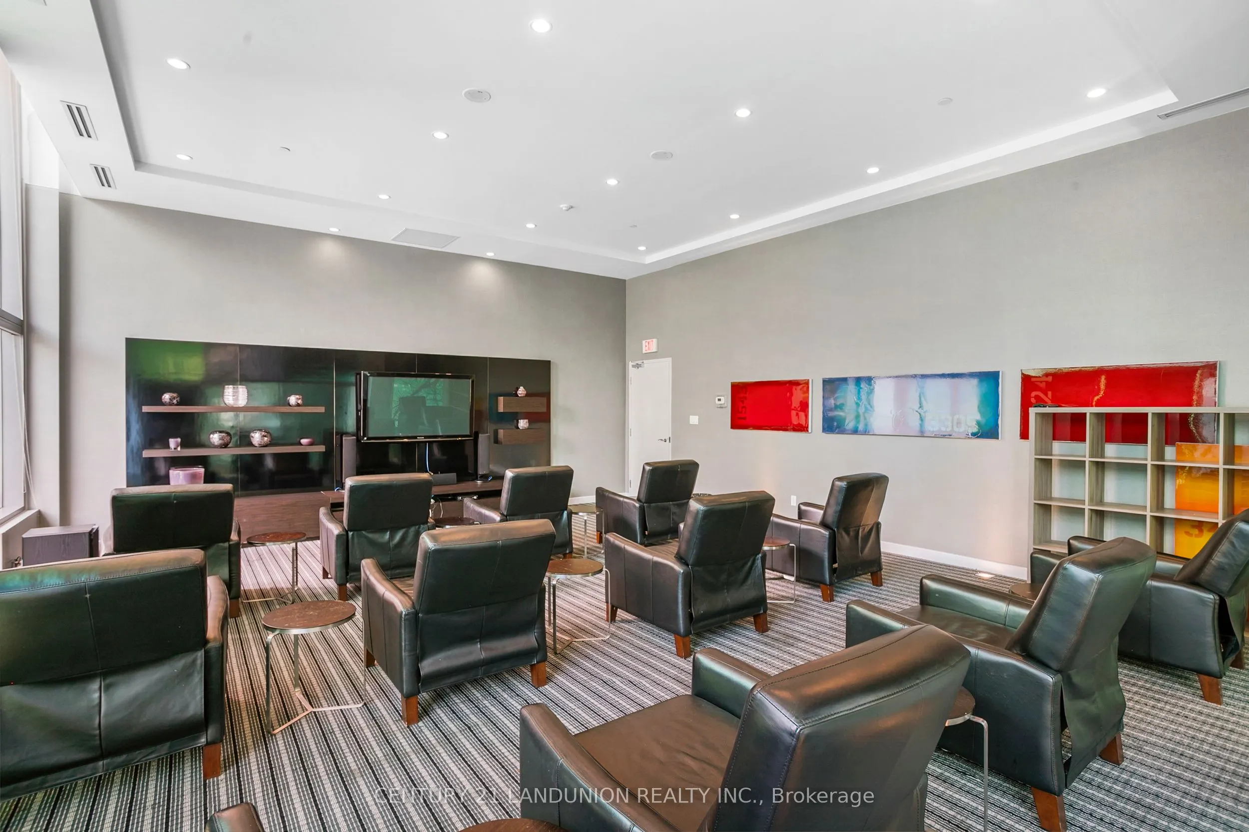 38 Grenville Street, #2801