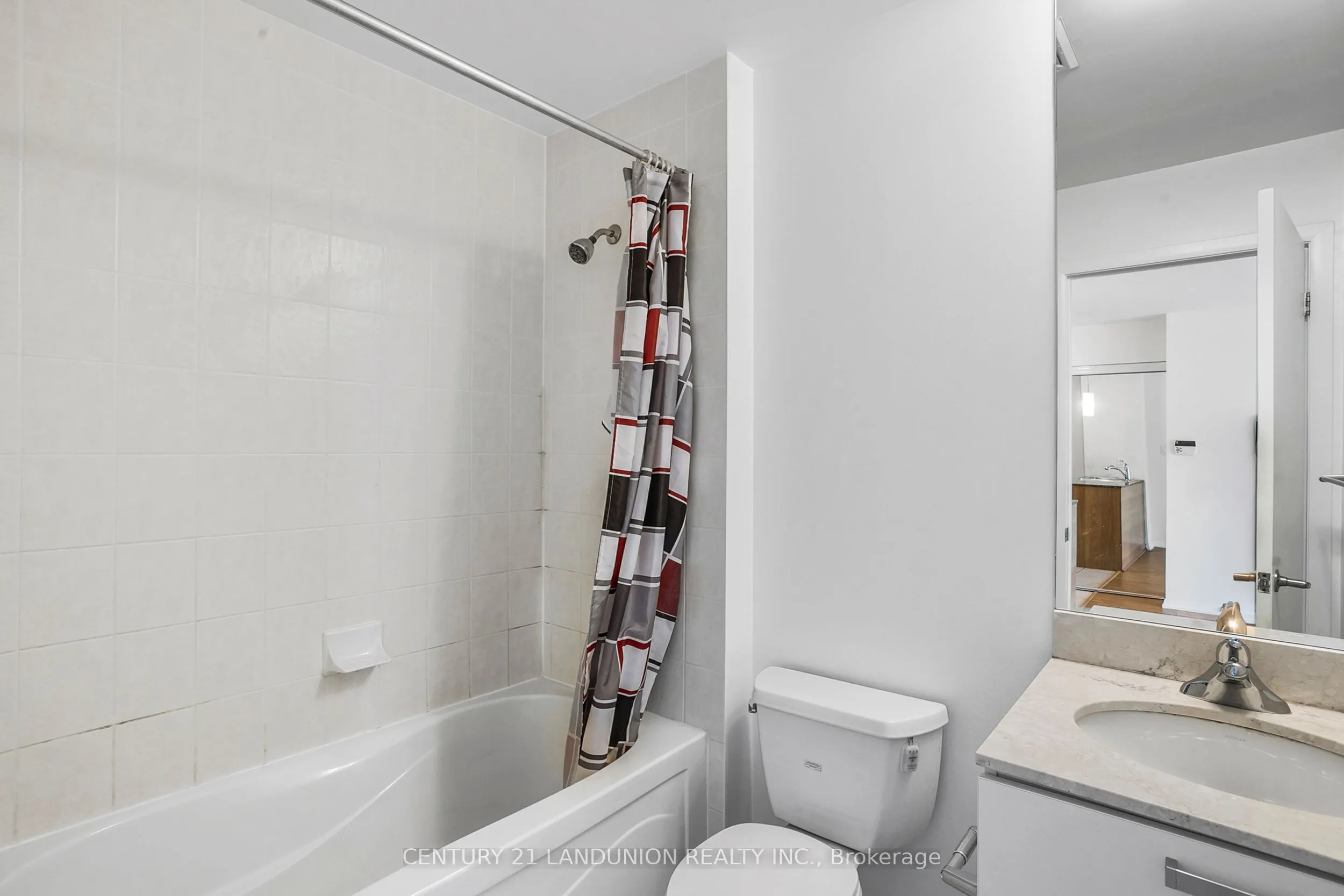 38 Grenville Street, #2801