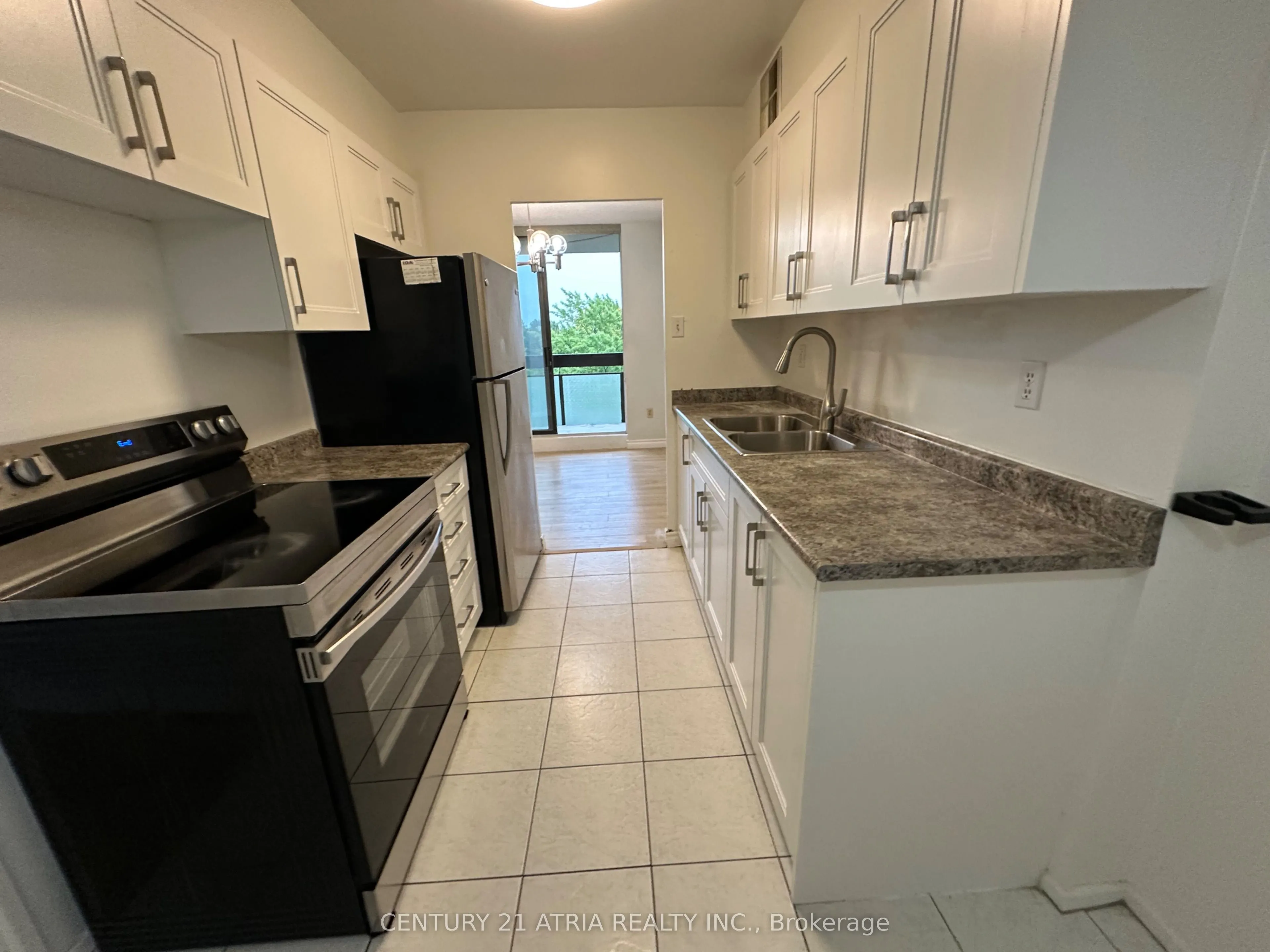 350 Seneca Hill Drive, #814