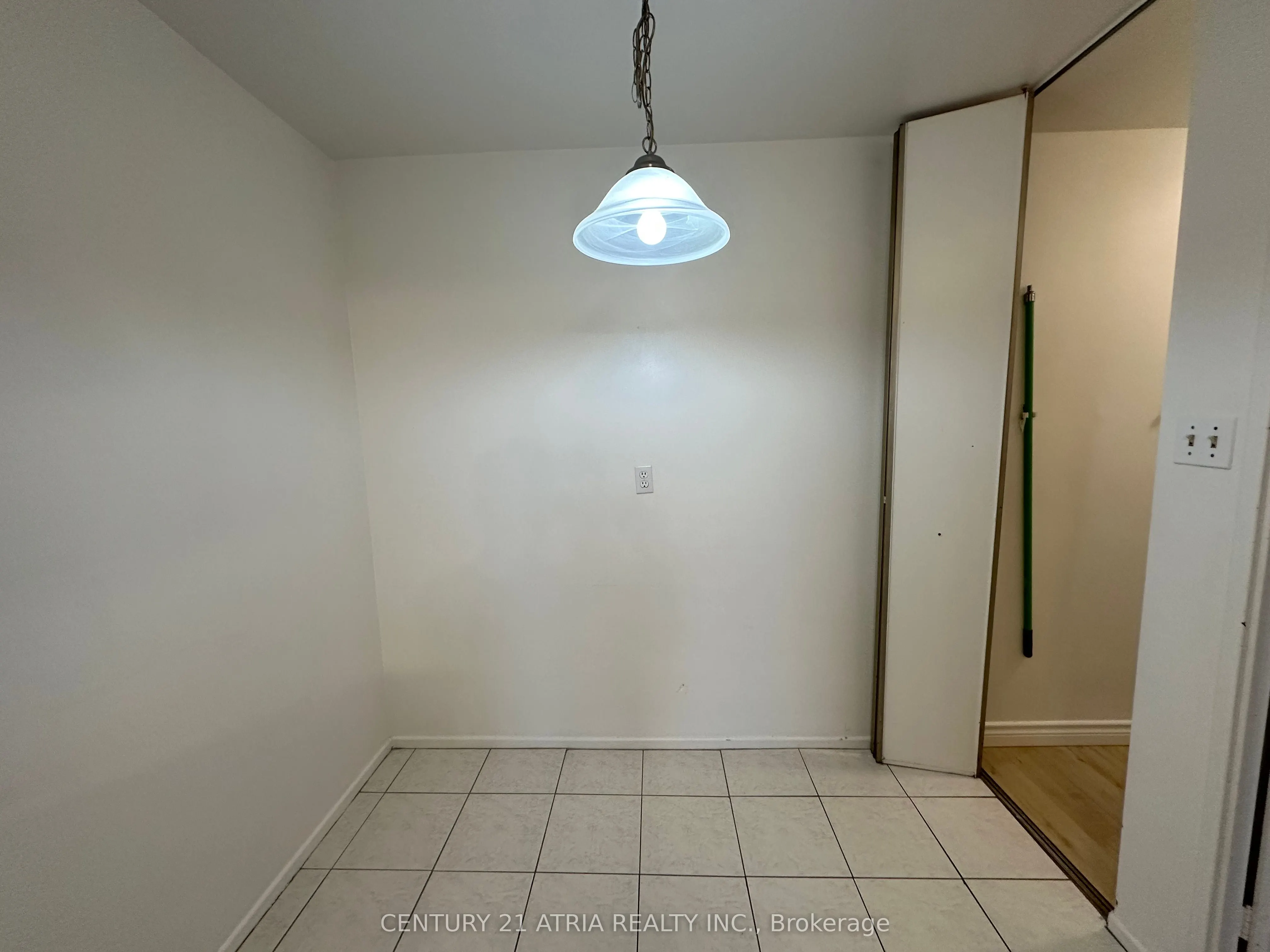 350 Seneca Hill Drive, #814