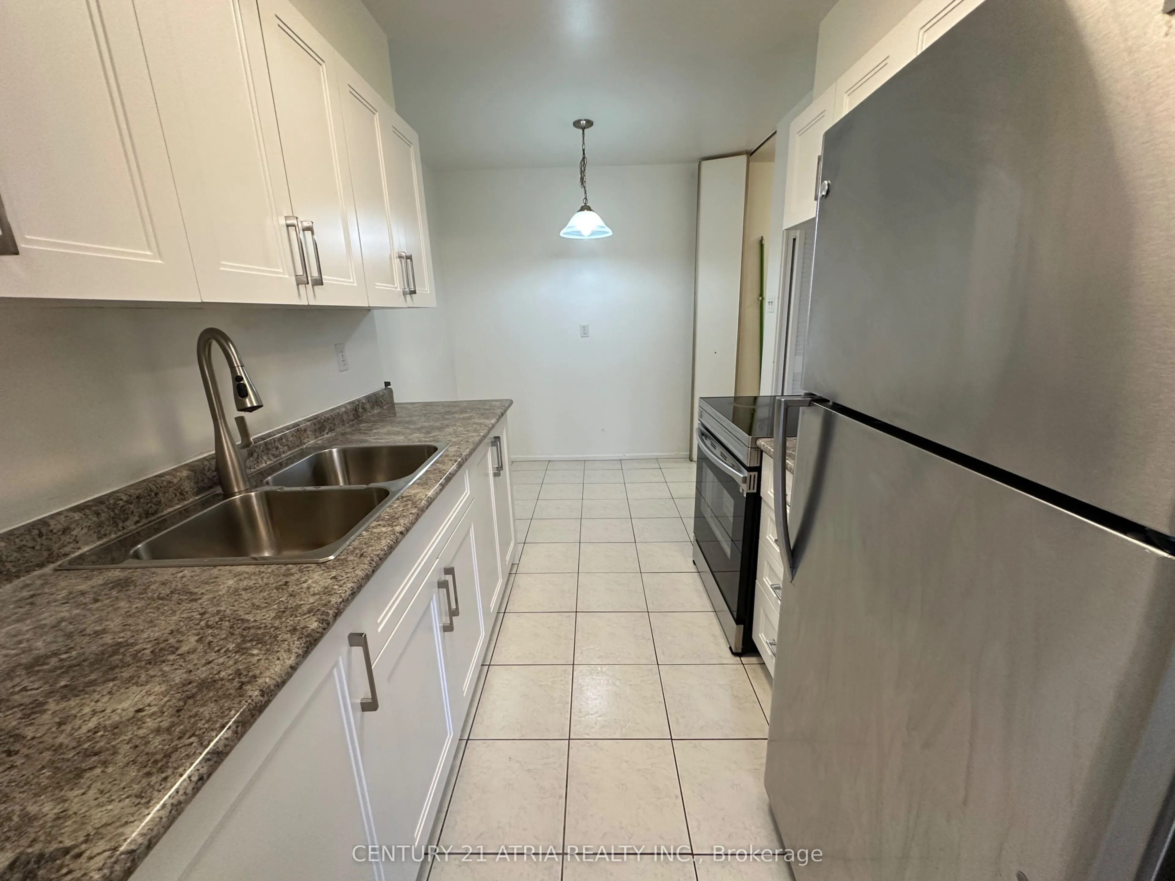 350 Seneca Hill Drive, #814