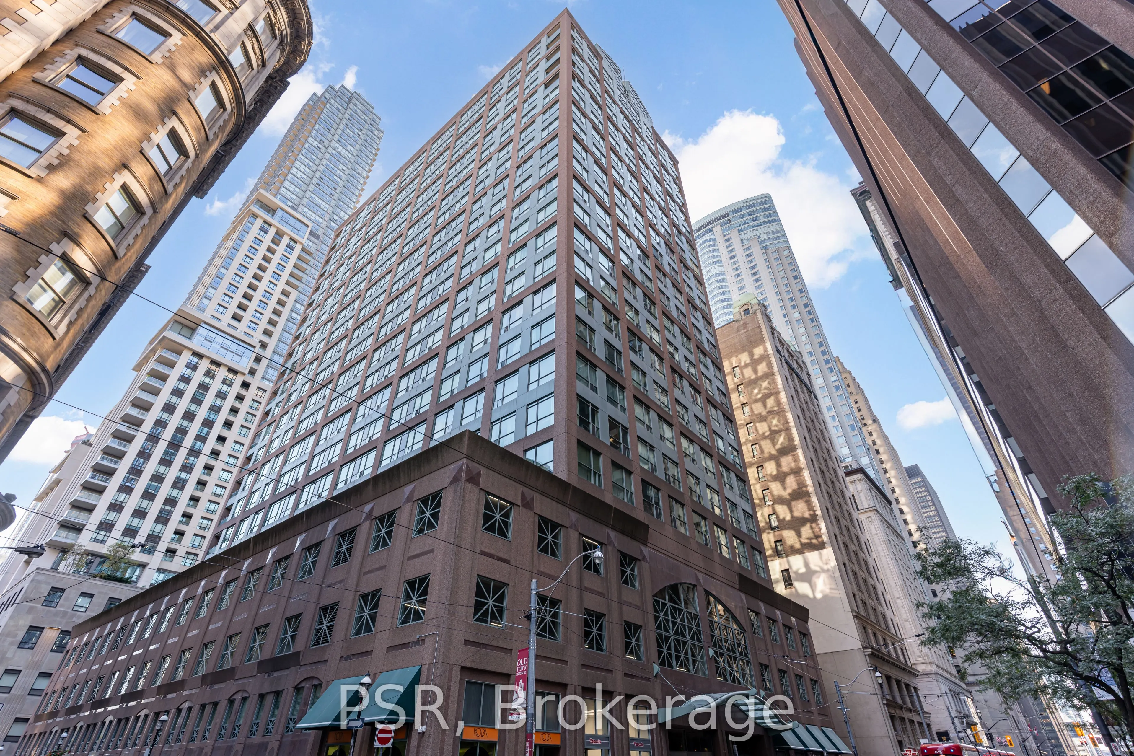 7 King Street E, #609