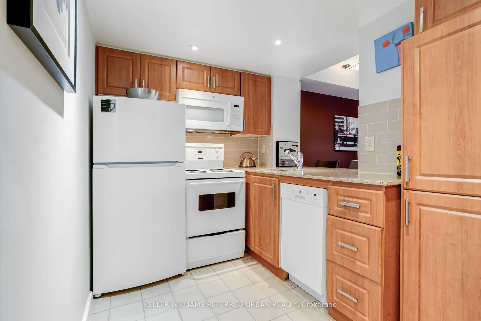 60 Homewood Avenue, #332