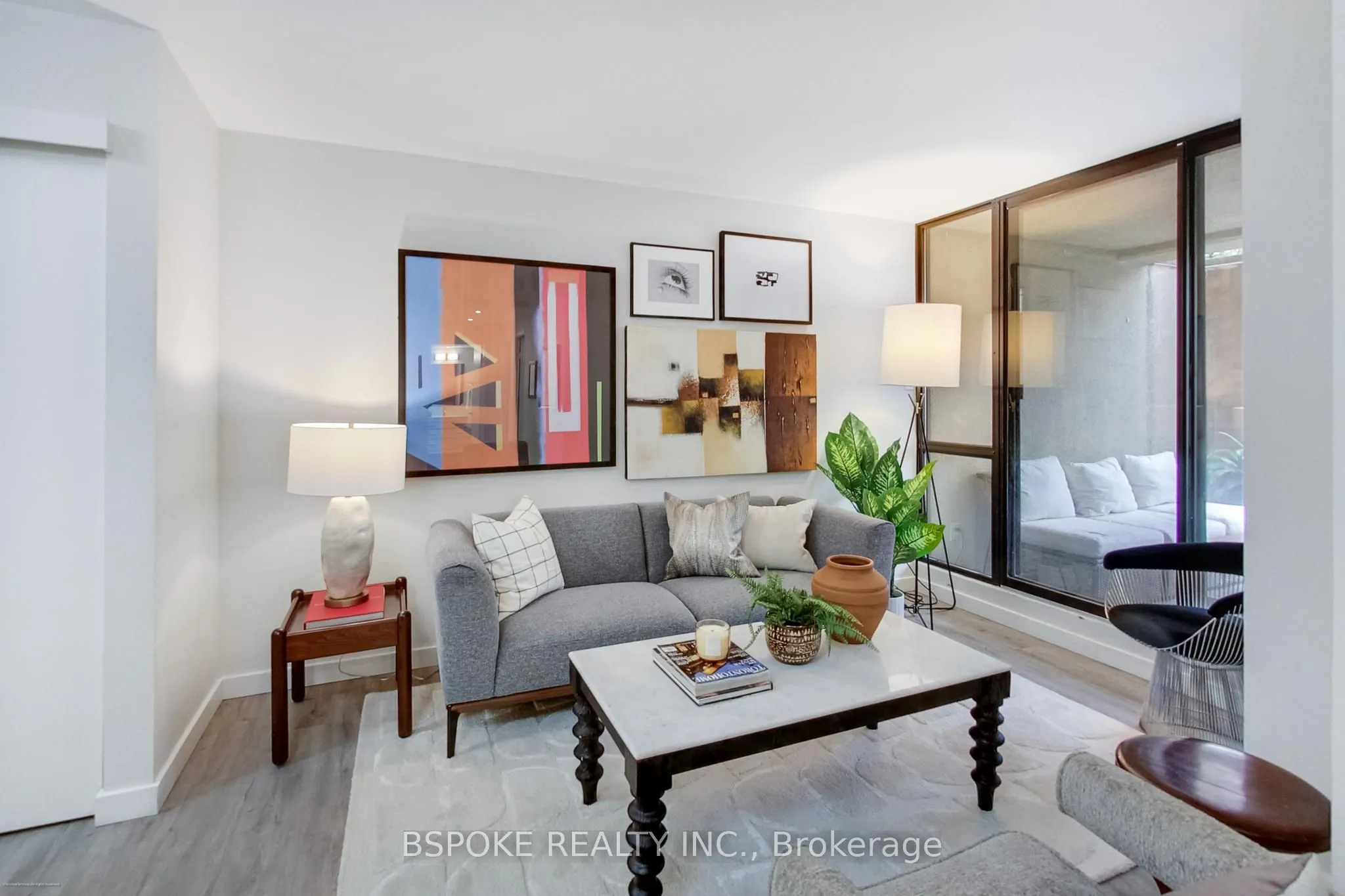 105 McCaul Street, #204