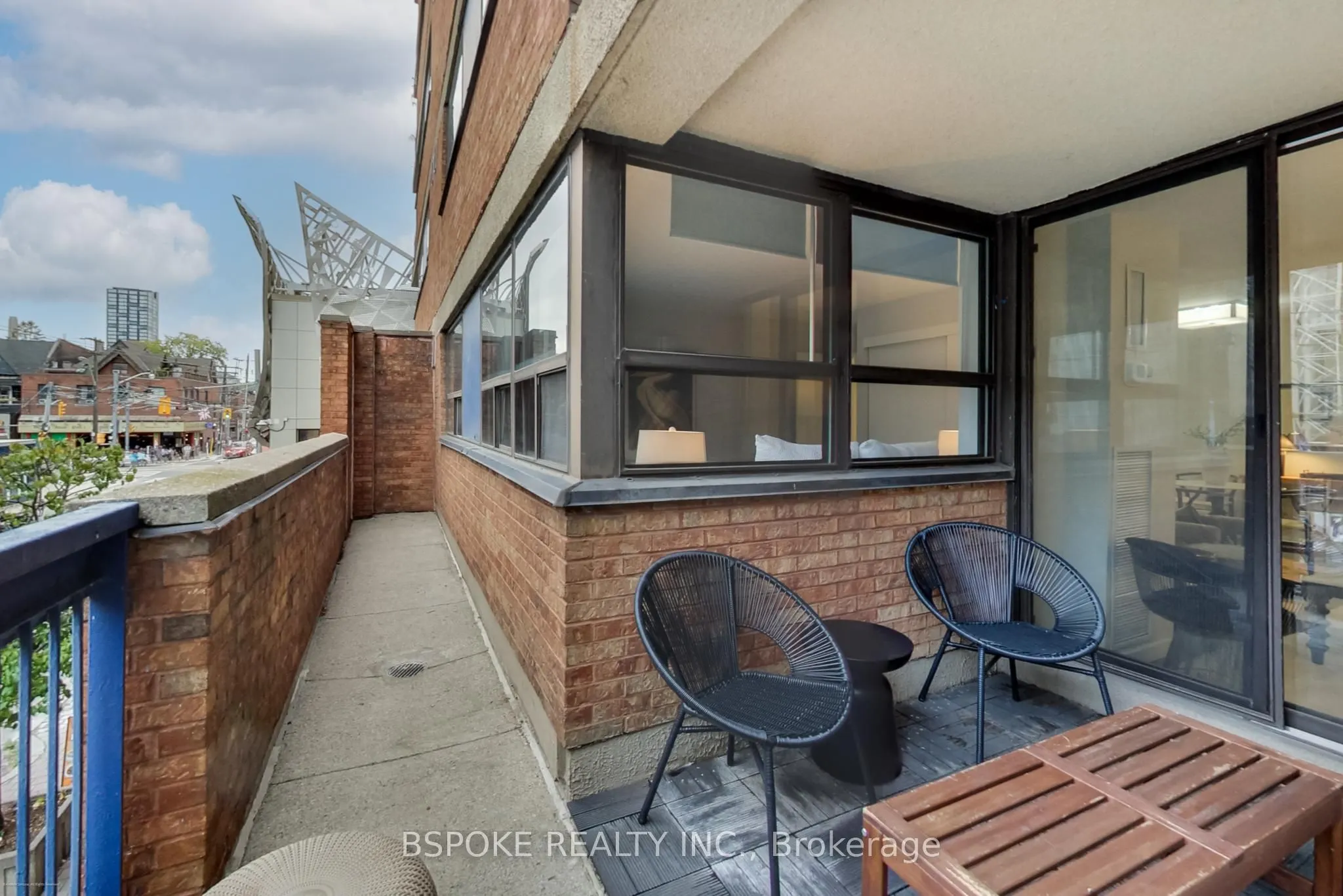 105 McCaul Street, #204