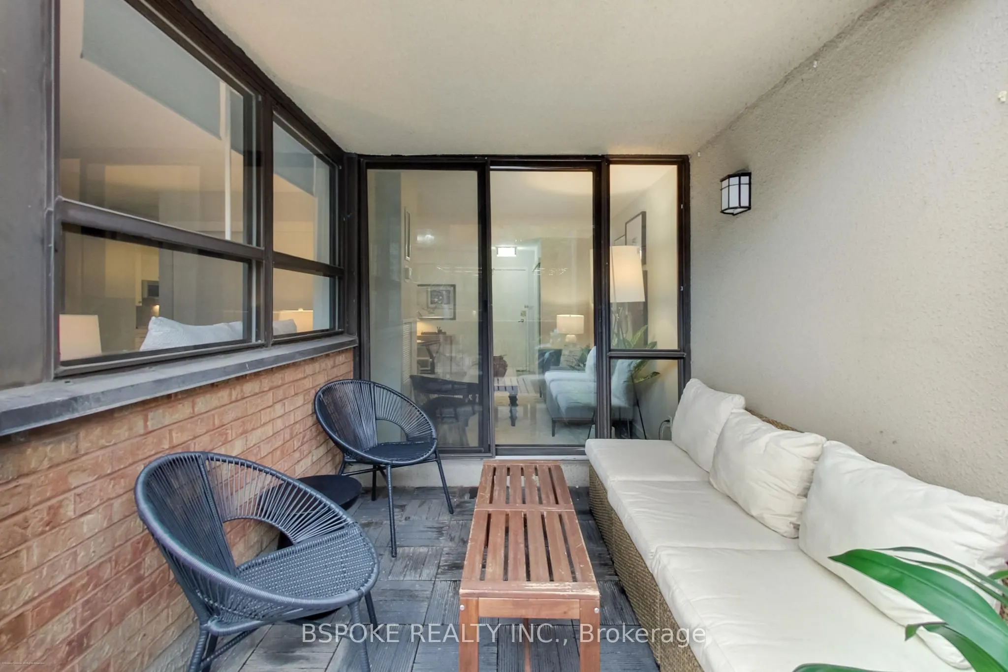 105 McCaul Street, #204