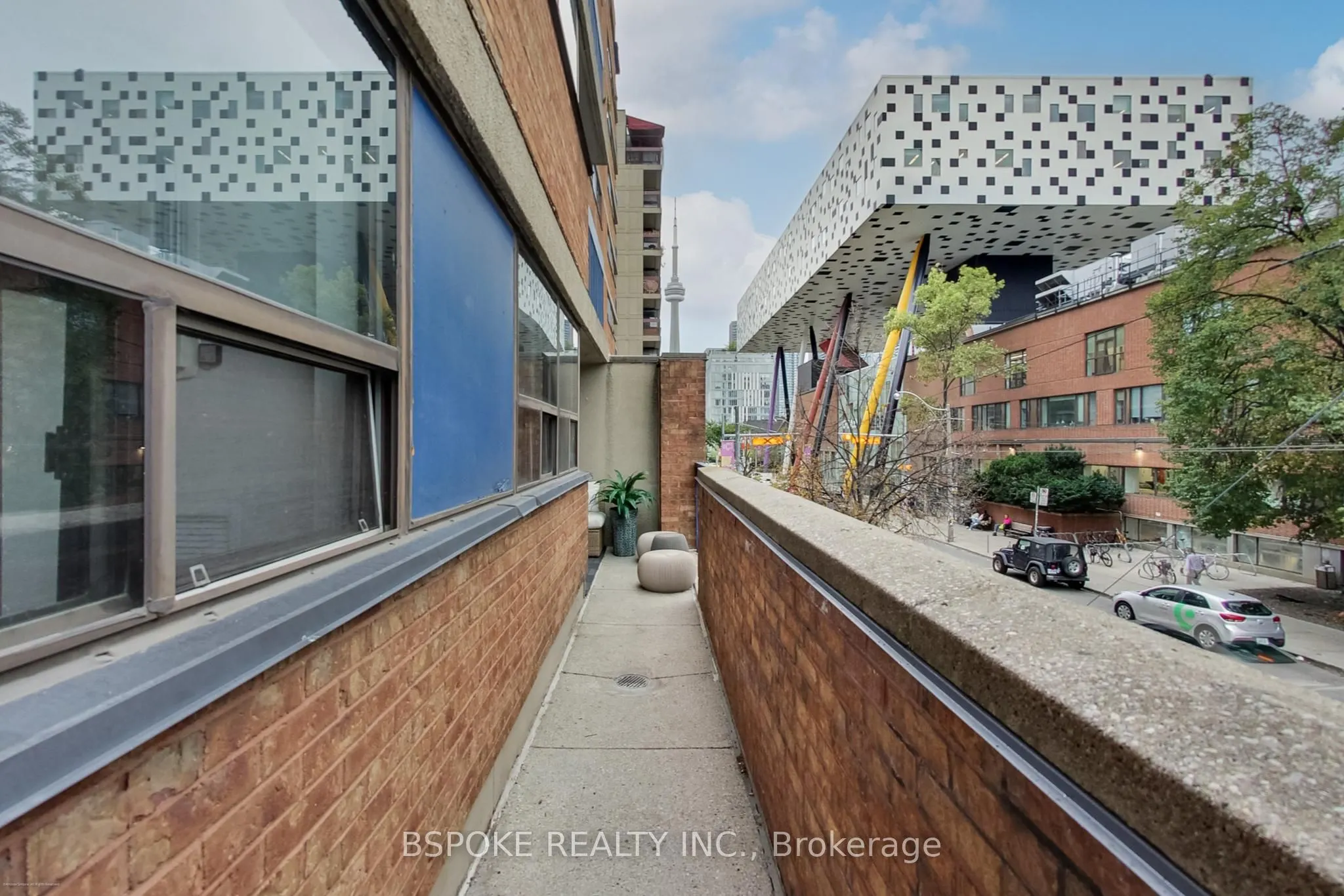 105 McCaul Street, #204