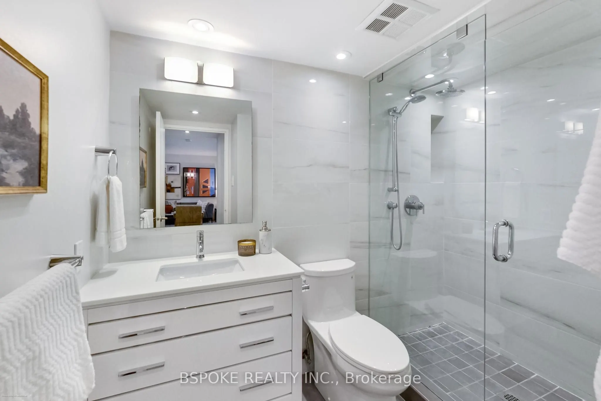 105 McCaul Street, #204
