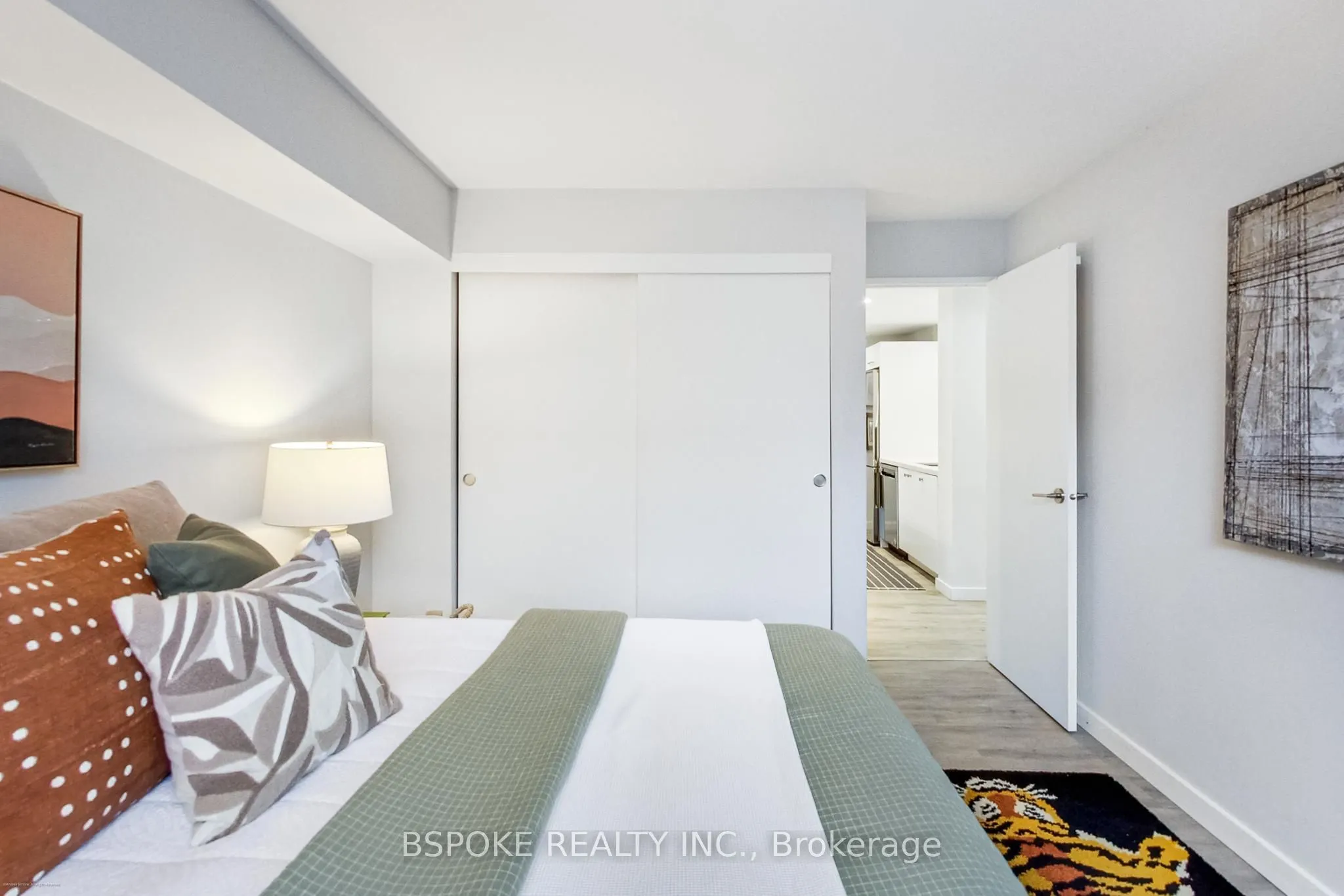 105 McCaul Street, #204