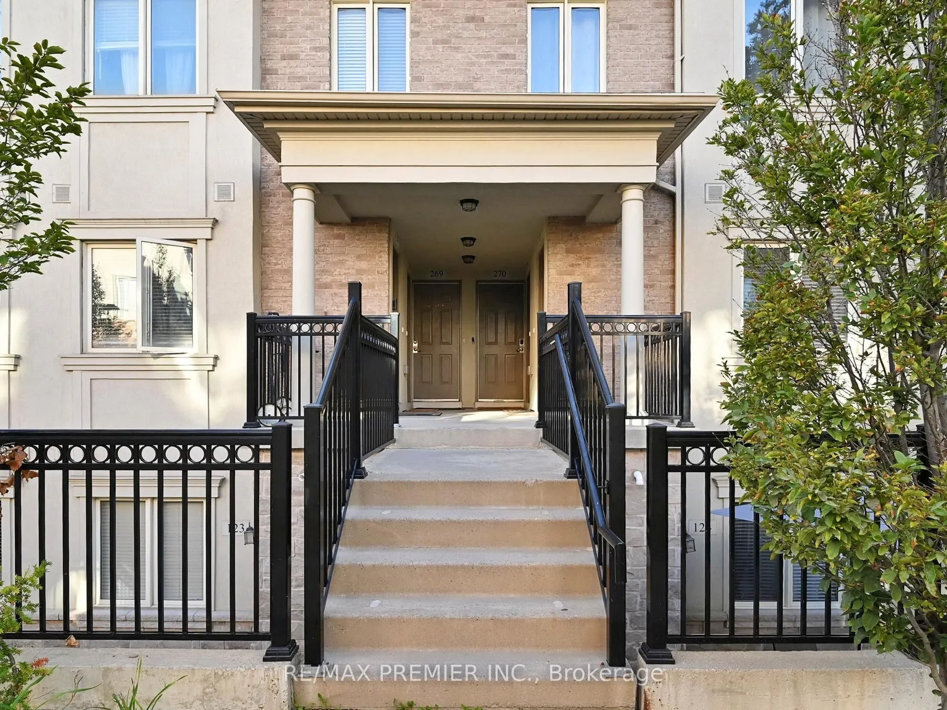 19 Coneflower Crescent, #272